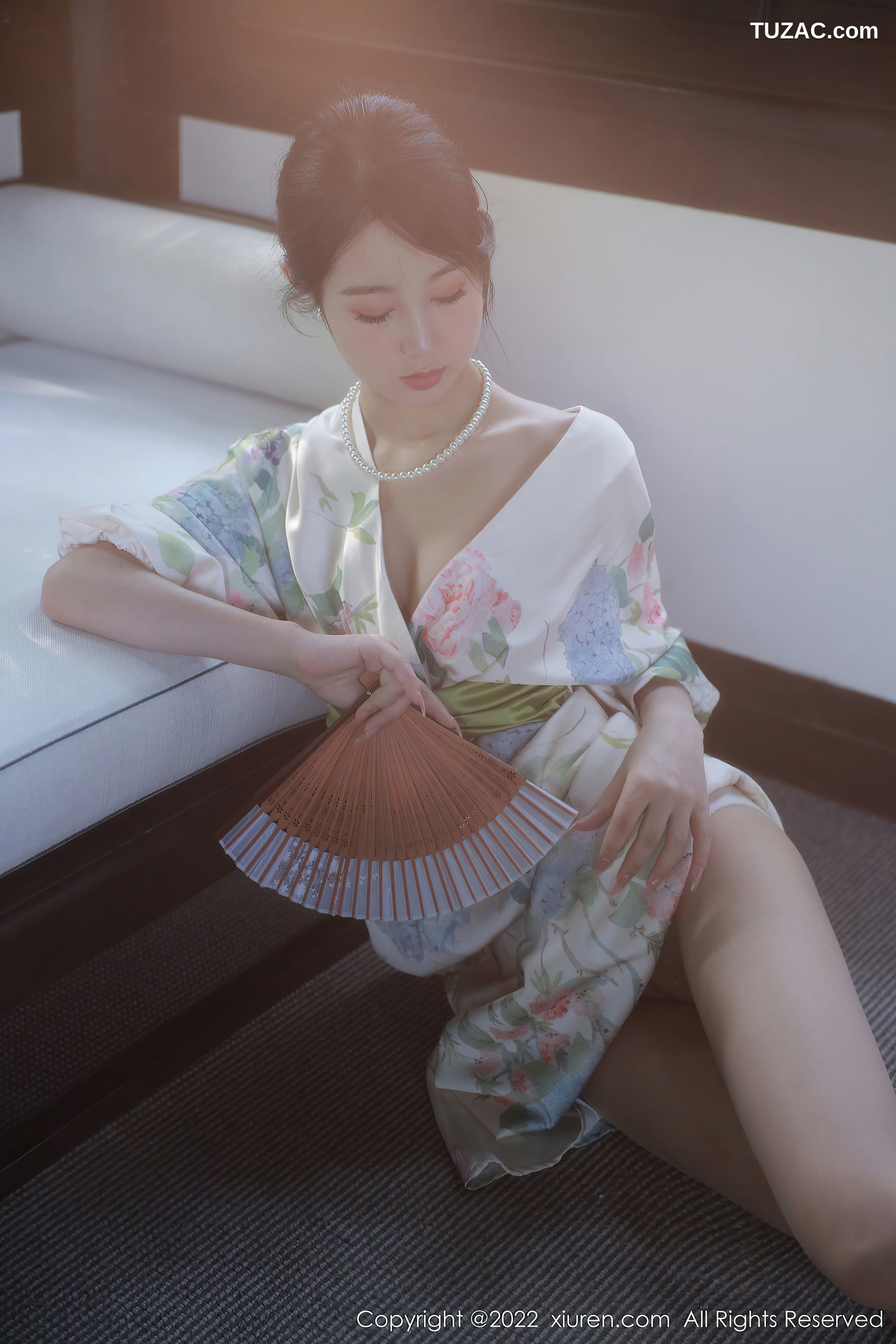 XiuRen-No.5514-谢晚晚-印花白古风裙肉丝