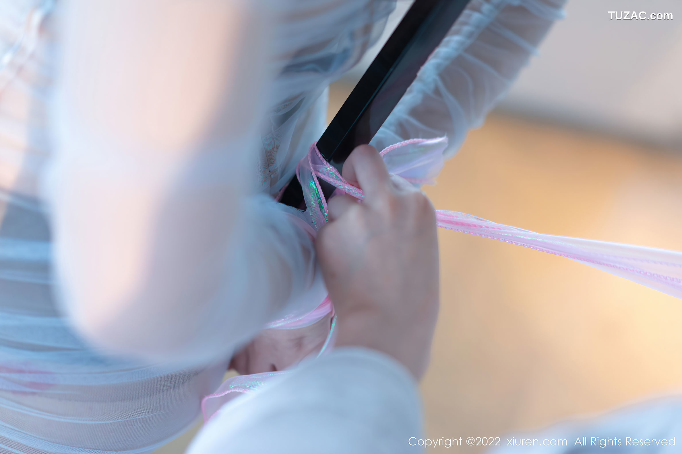 XiuRen-No.5526-允爾-白纱透视长裙