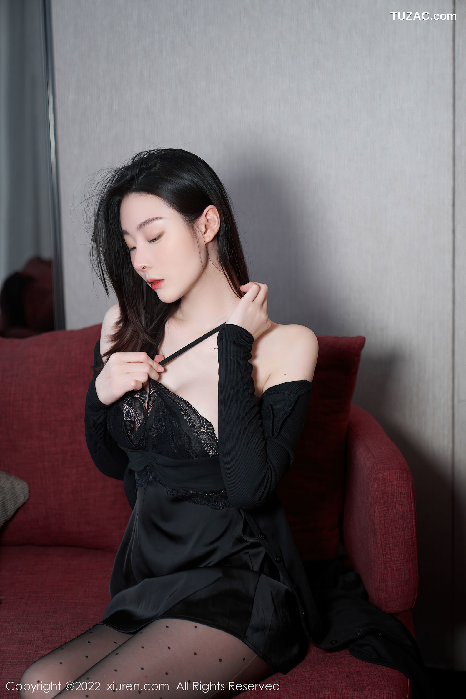 XiuRen-No.5529-是小逗逗-黑礼服裙黑睡衣黑丝