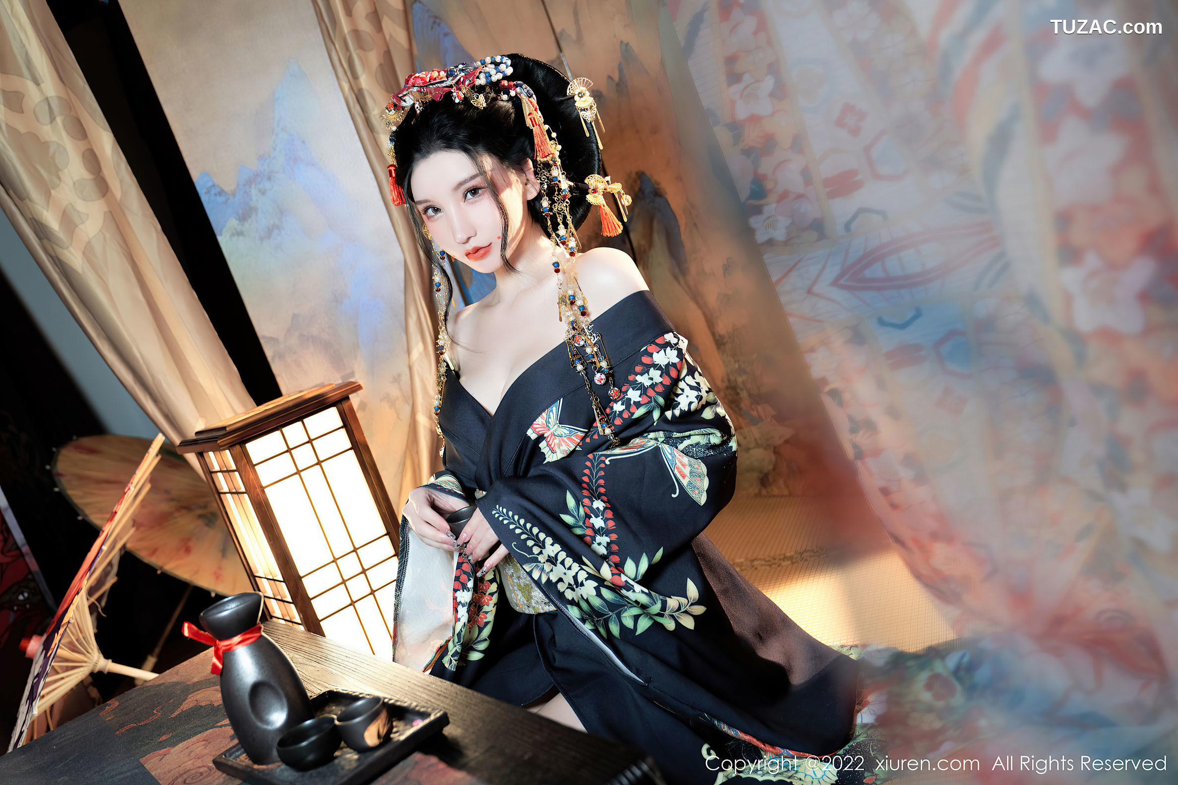 XiuRen-No.5537-周于希-深蓝印花汉服