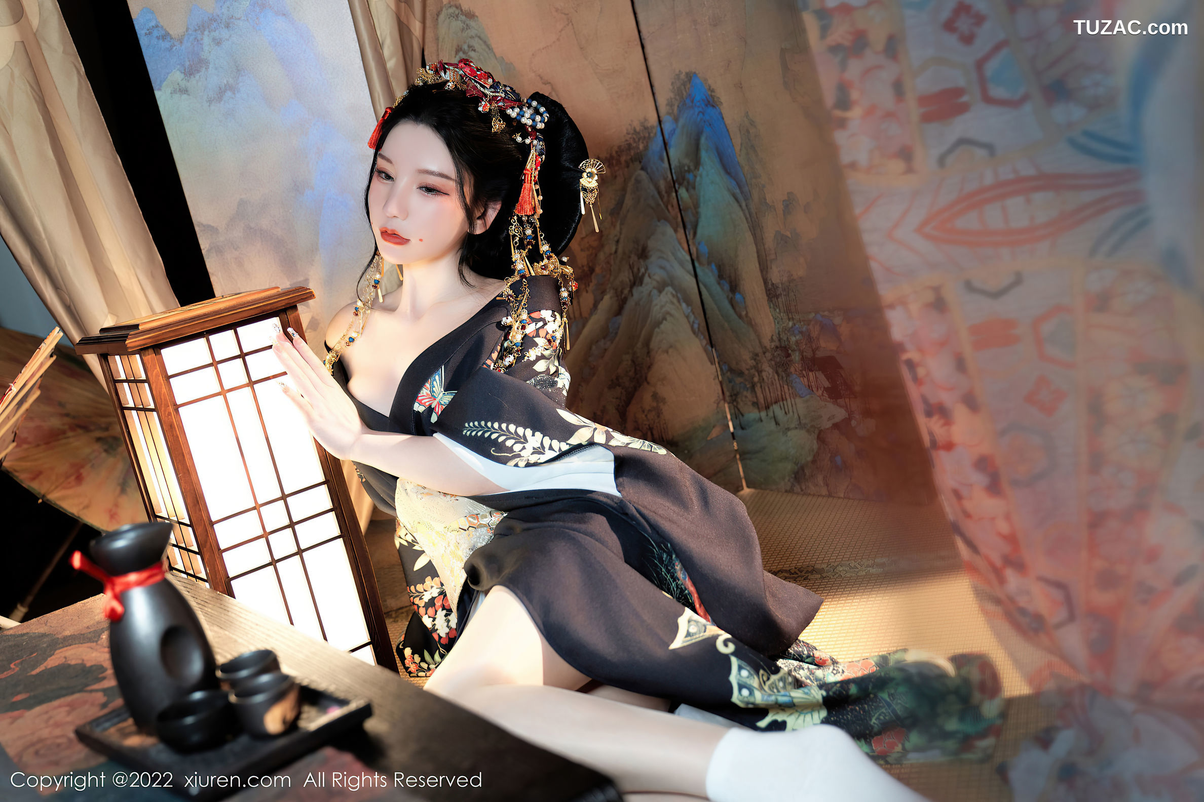 XiuRen-No.5537-周于希-深蓝印花汉服