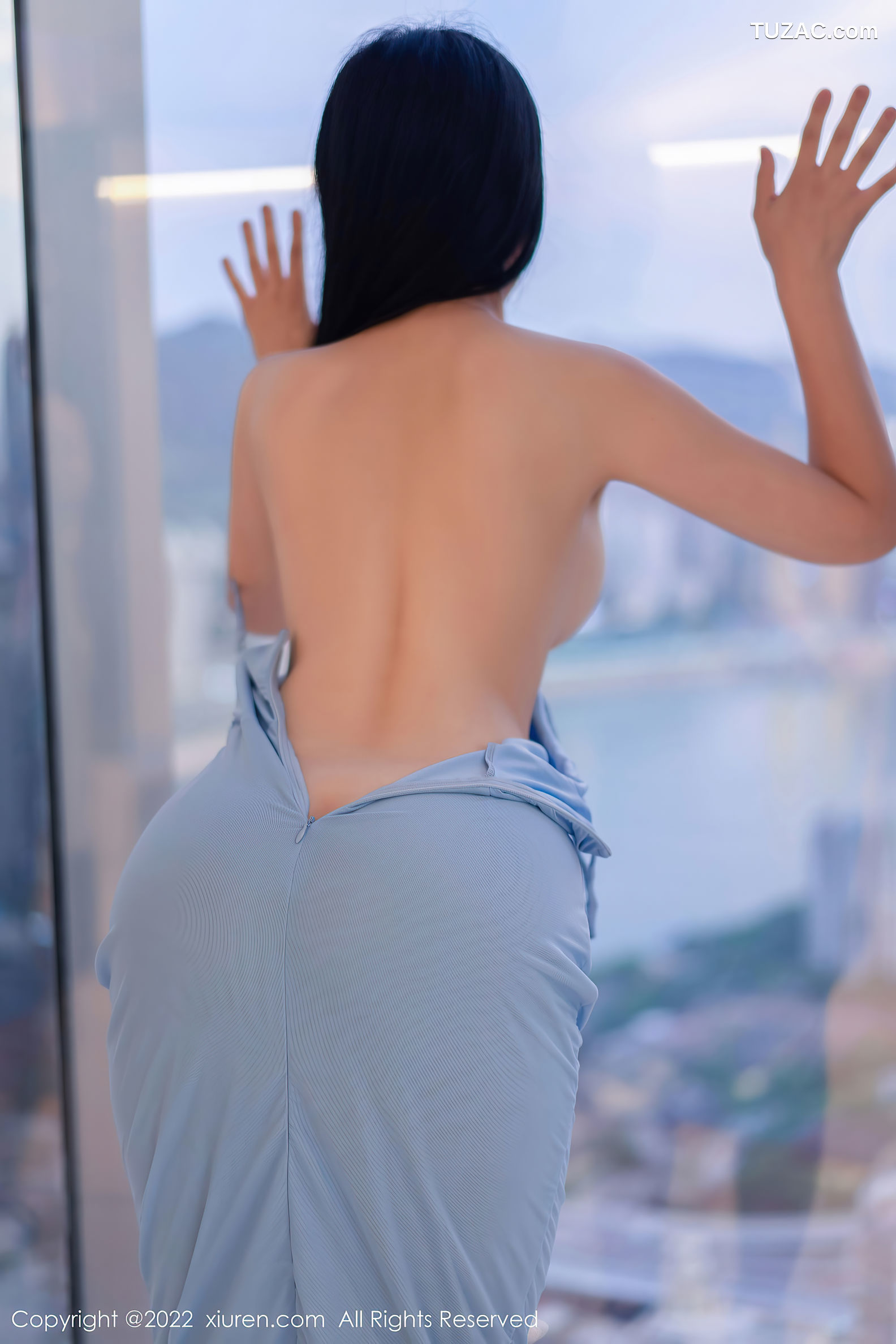 XiuRen-No.5550-刘钰儿-淡蓝吊带长裙