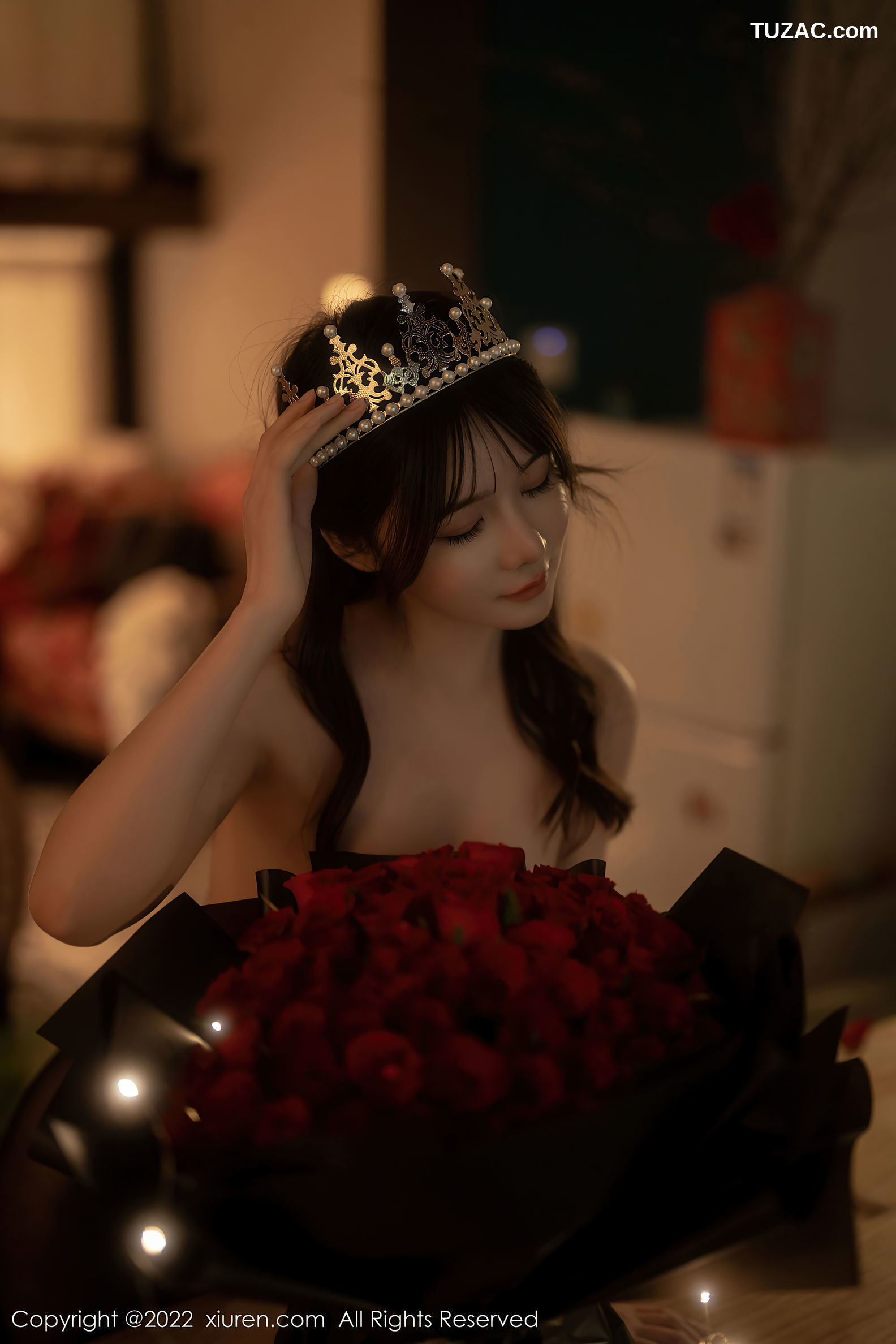 XiuRen-No.5552-婠婠么-玫瑰公主黑丝