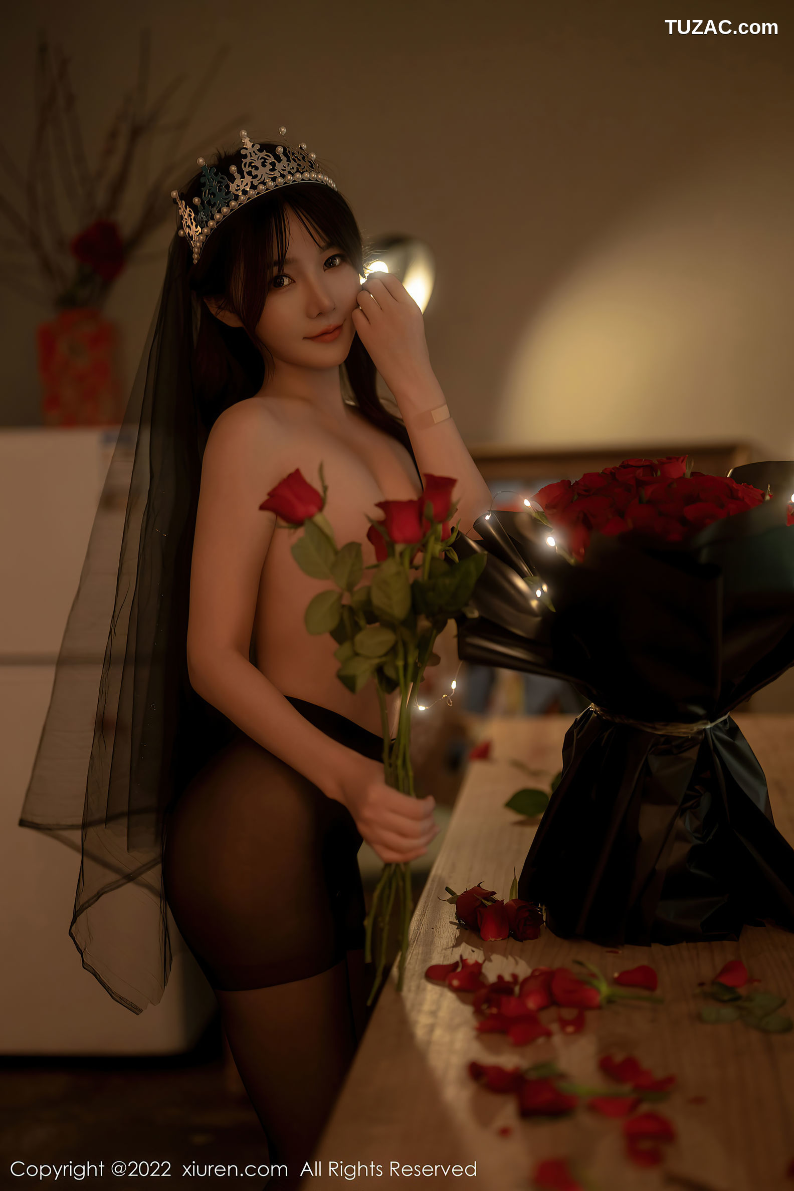 XiuRen-No.5552-婠婠么-玫瑰公主黑丝