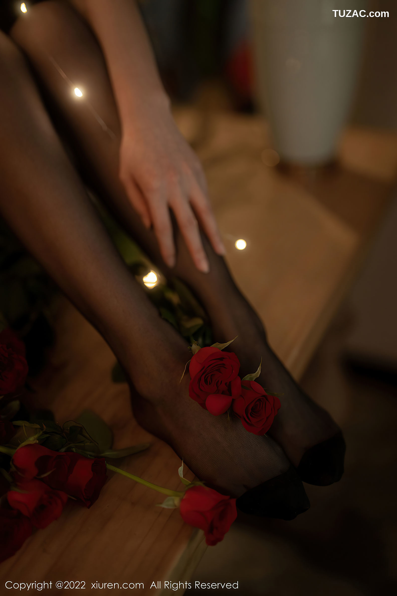 XiuRen-No.5552-婠婠么-玫瑰公主黑丝