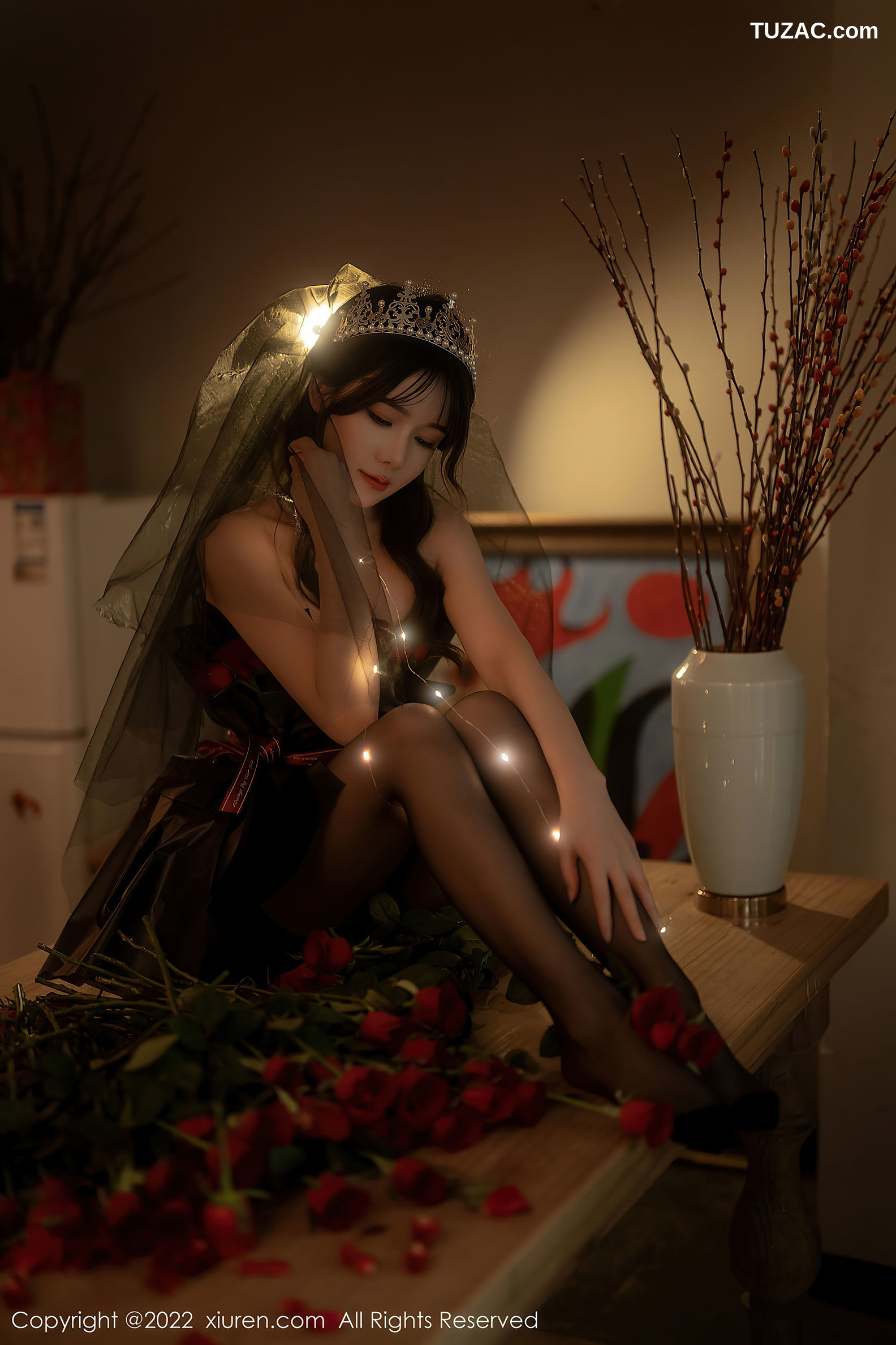 XiuRen-No.5552-婠婠么-玫瑰公主黑丝