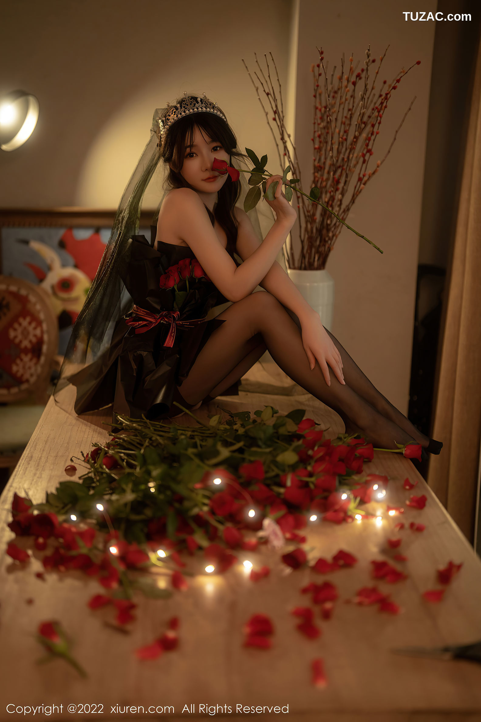 XiuRen-No.5552-婠婠么-玫瑰公主黑丝