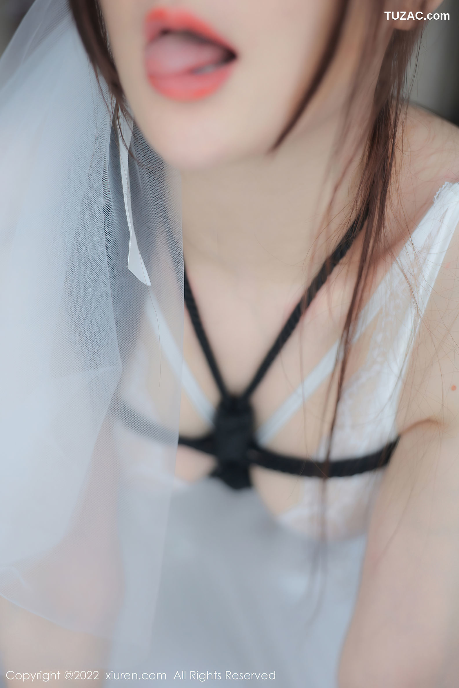 XiuRen-No.5565-顾乔楠-黑外套白蕾丝内衣捆绑