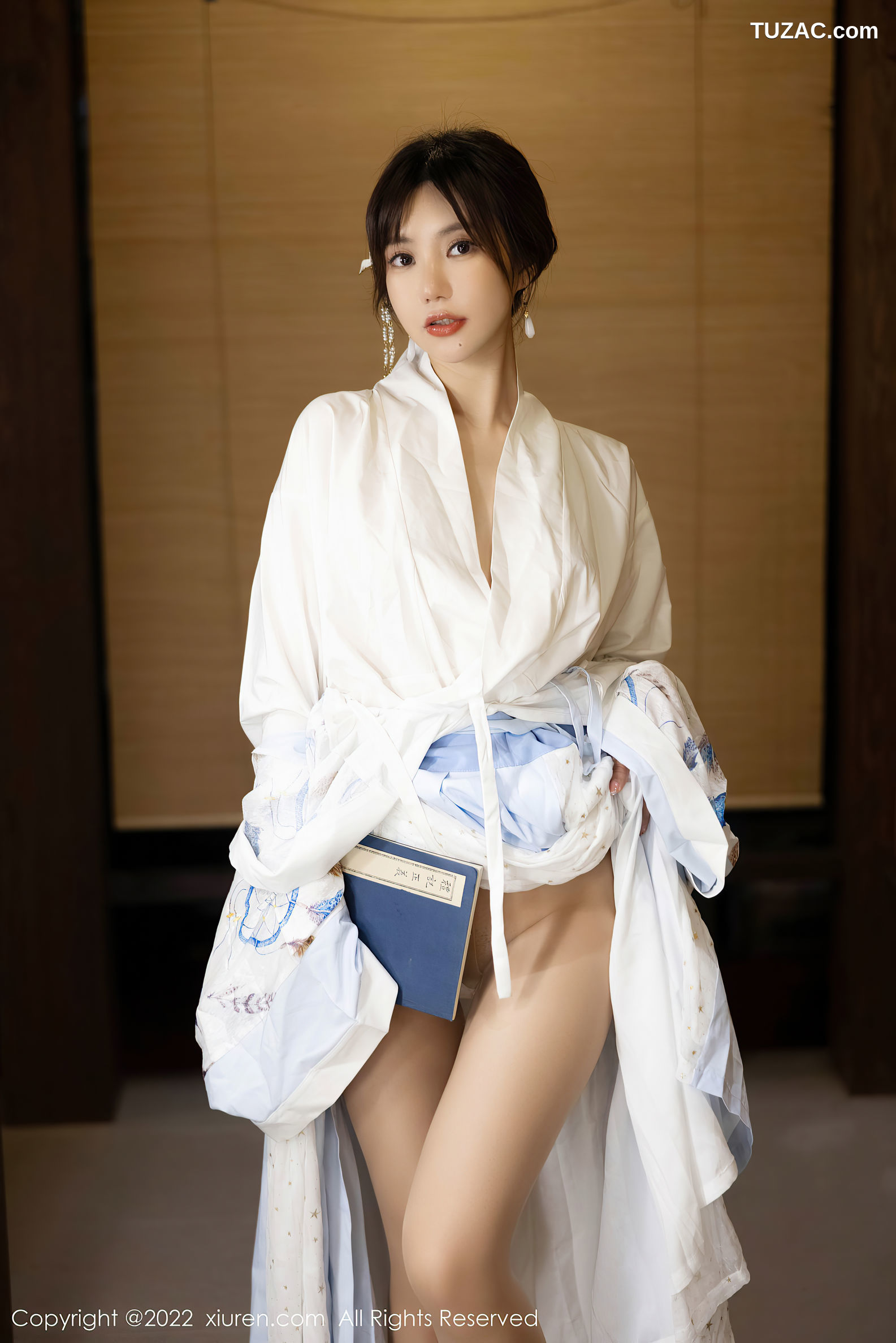 XiuRen-No.5569-绮里嘉-白色蓝印花汉服肉丝