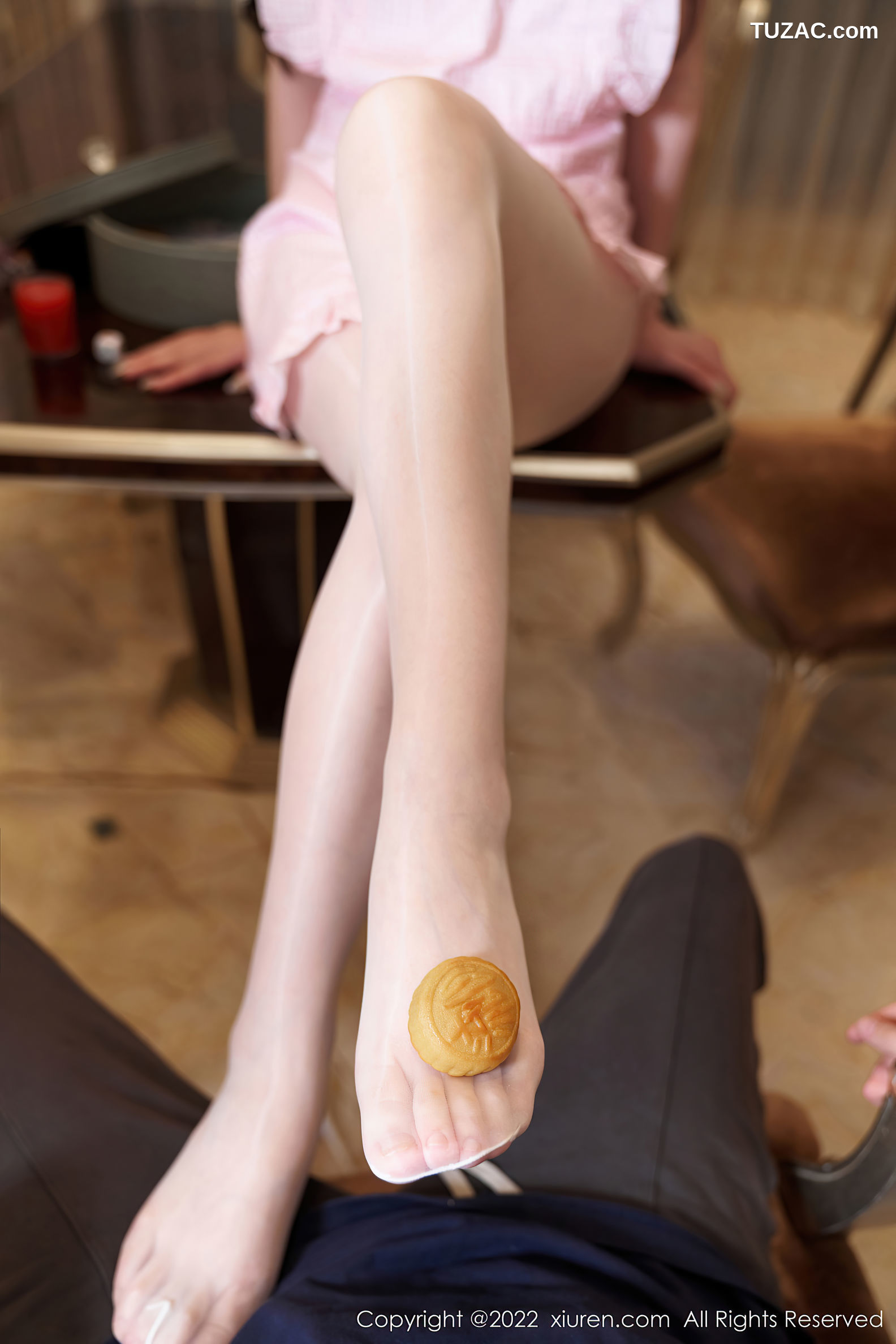 XiuRen-No.5574-周于希-给老公的中秋惊喜