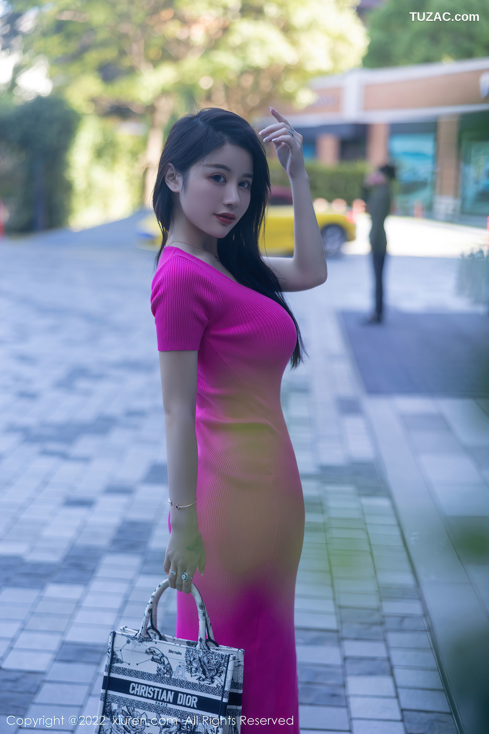 XiuRen-No.5582-美七-艳粉连衣长裙黑丁字裤