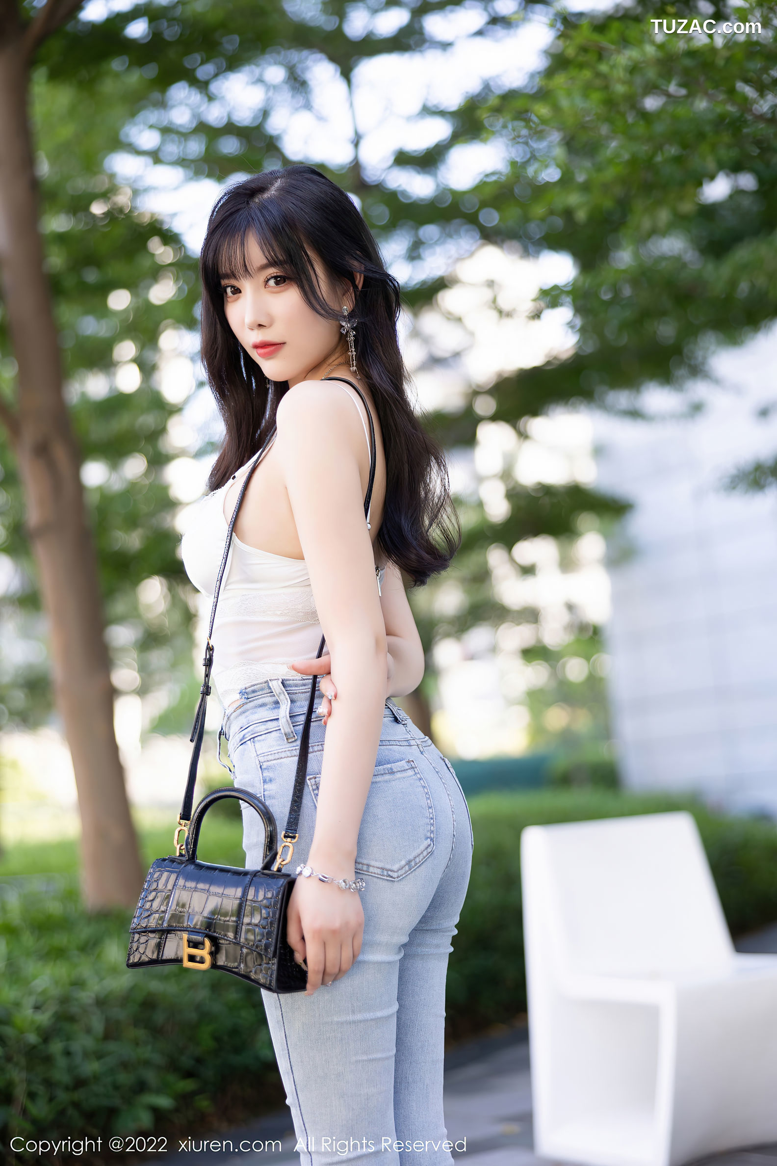 XiuRen-No.5614-杨晨晨-白衫牛仔长裤白内肉丝