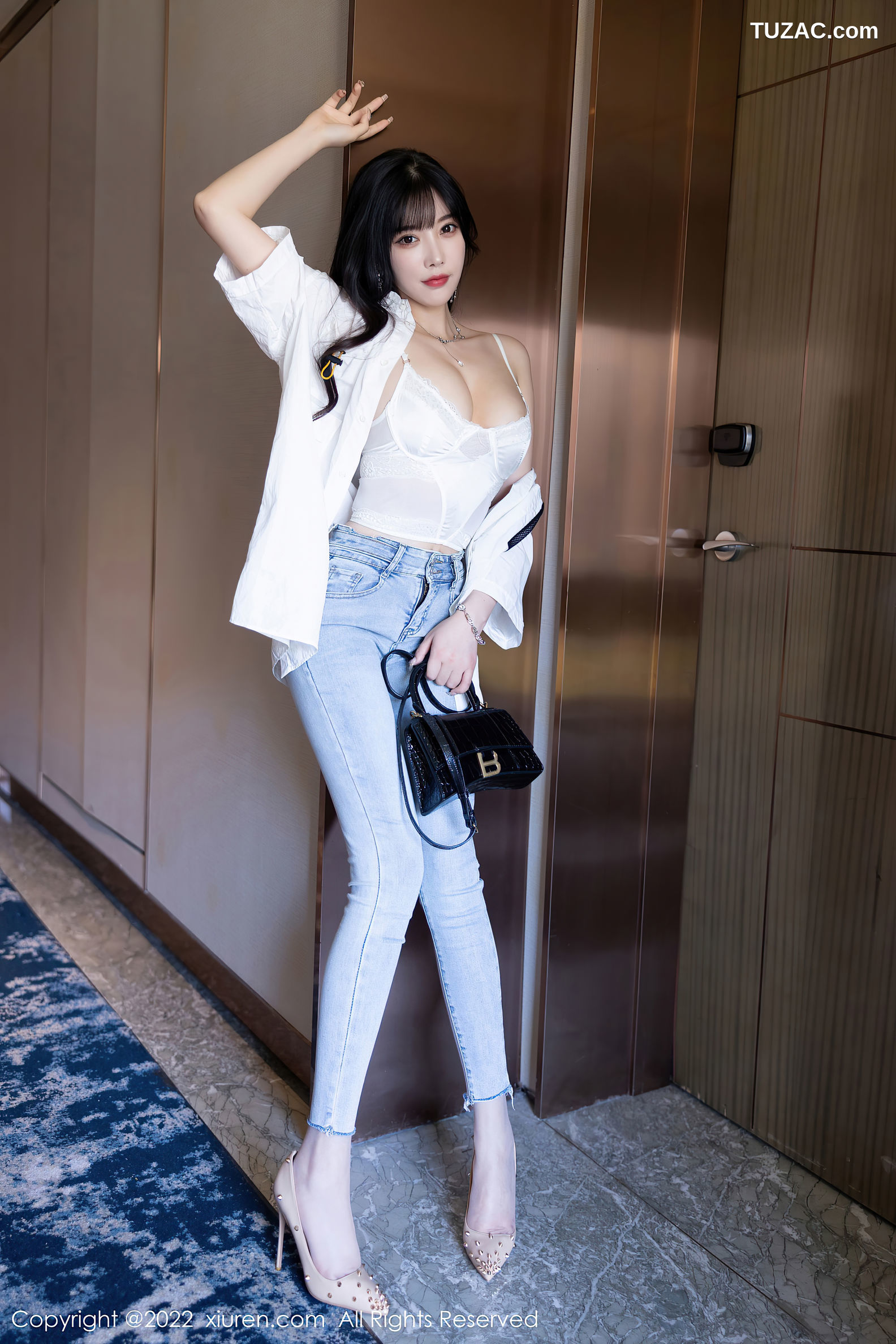 XiuRen-No.5614-杨晨晨-白衫牛仔长裤白内肉丝