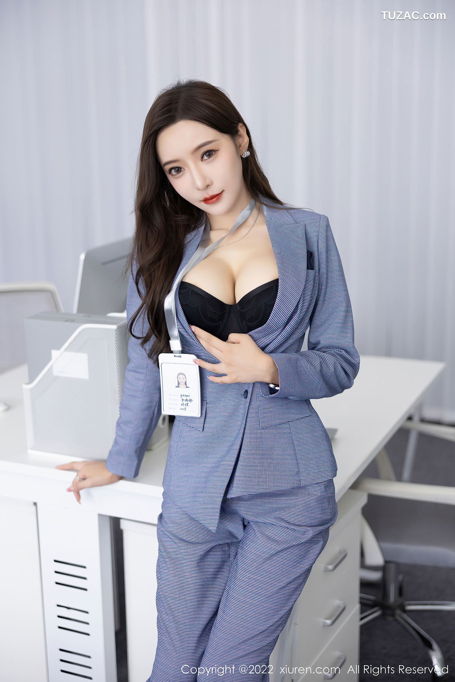 XiuRen-No.5629-王馨瑶-灰蓝职业裤装黑内