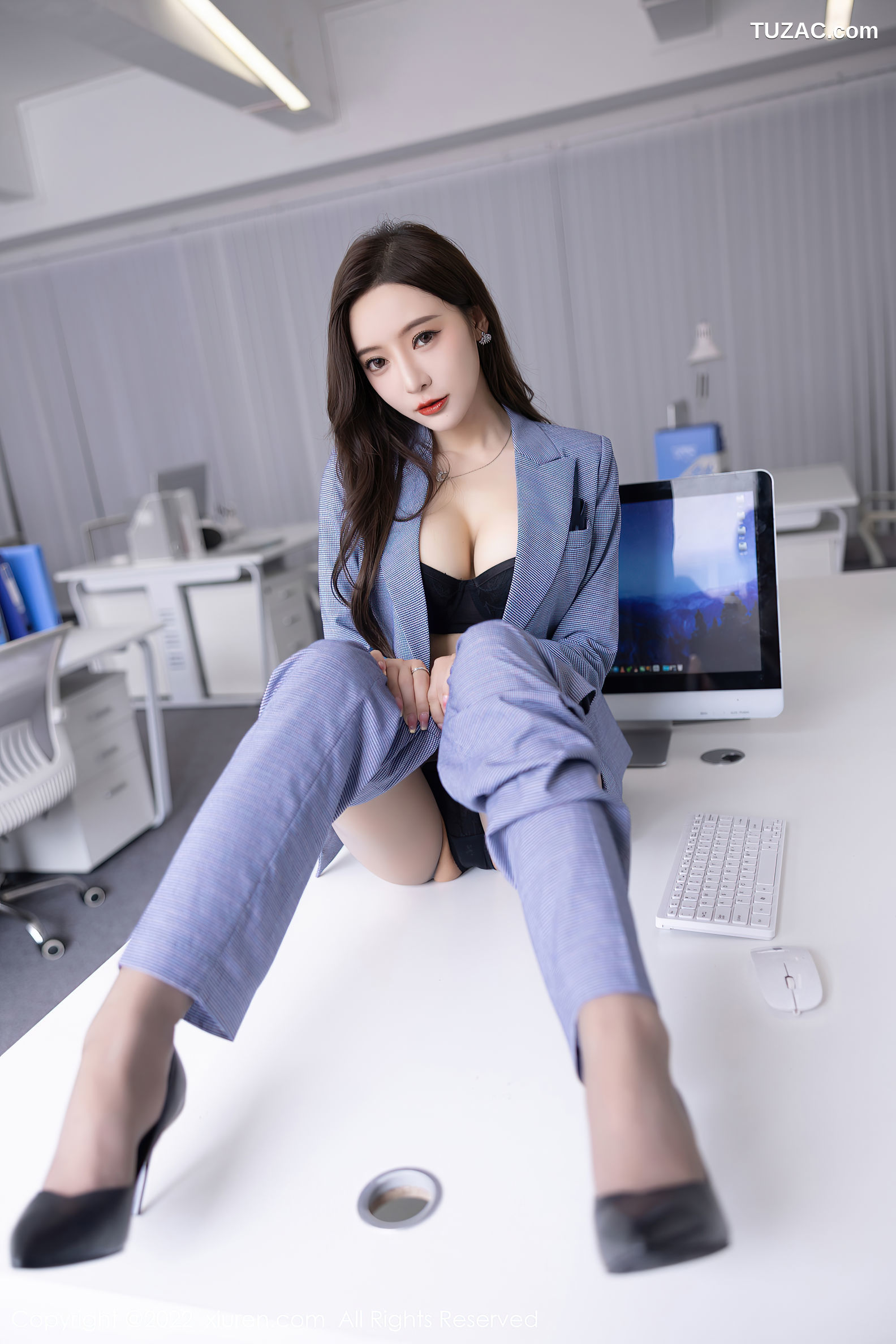 XiuRen-No.5629-王馨瑶-灰蓝职业裤装黑内
