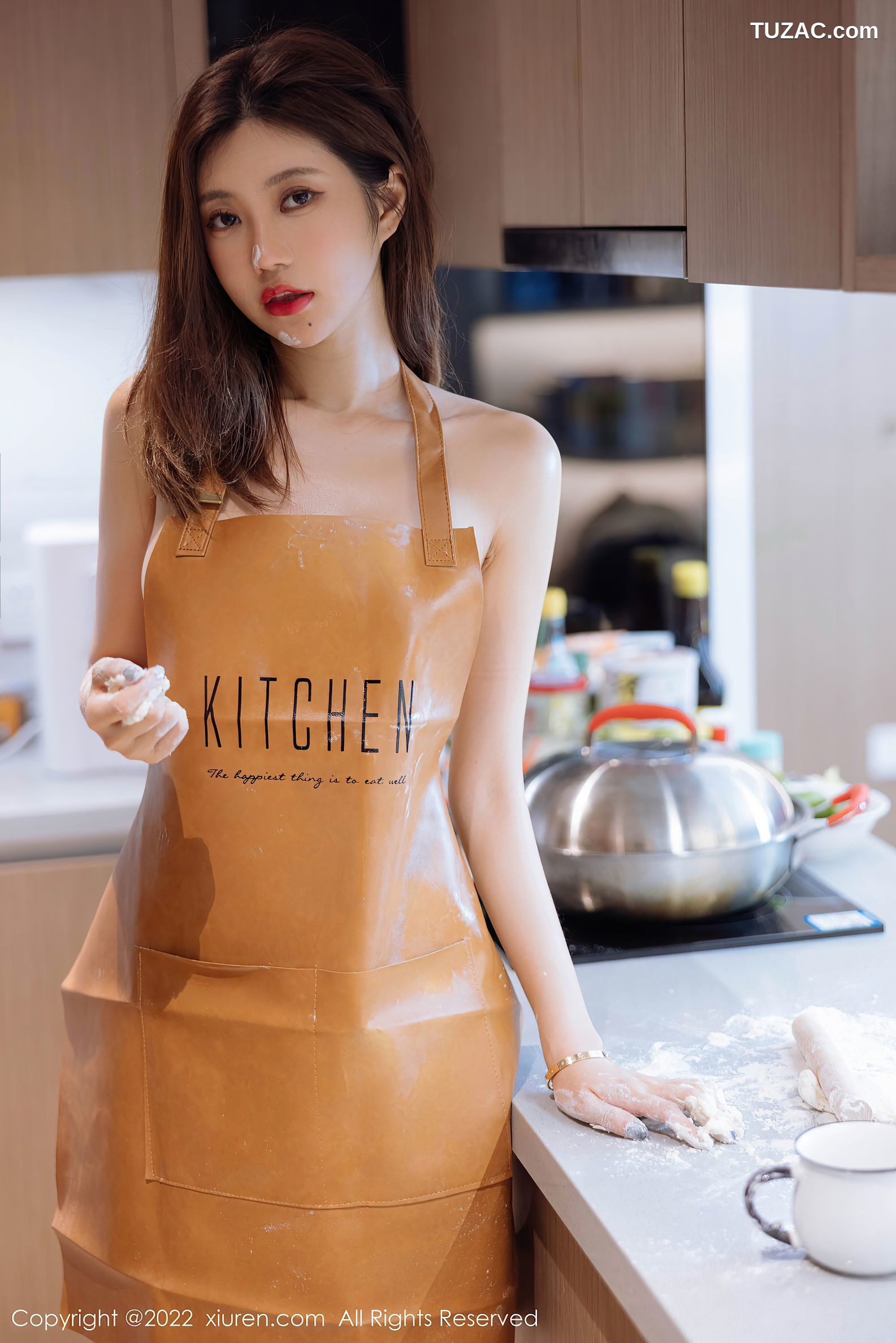 XiuRen-No.5634-绮里嘉-白针织短裙橘黄围裙黑丝