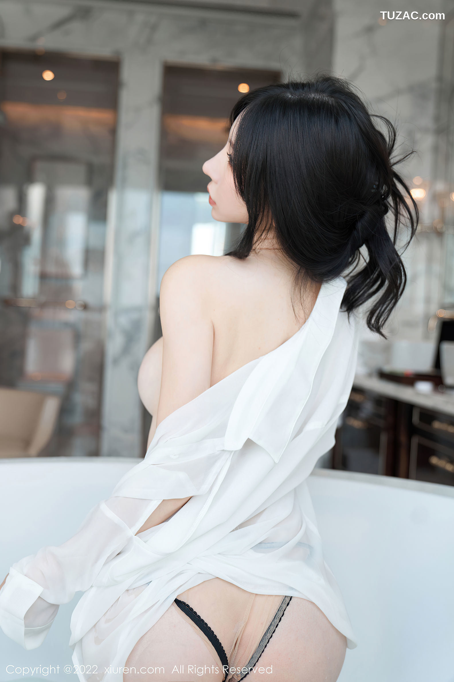 XiuRen-No.5638-周于希-透视白衬衫浴缸湿身