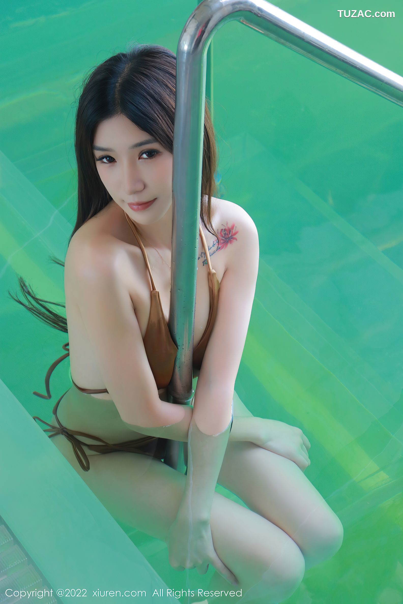 XiuRen-No.5682-韩心雨-褐红比基尼泳池浴缸诱惑