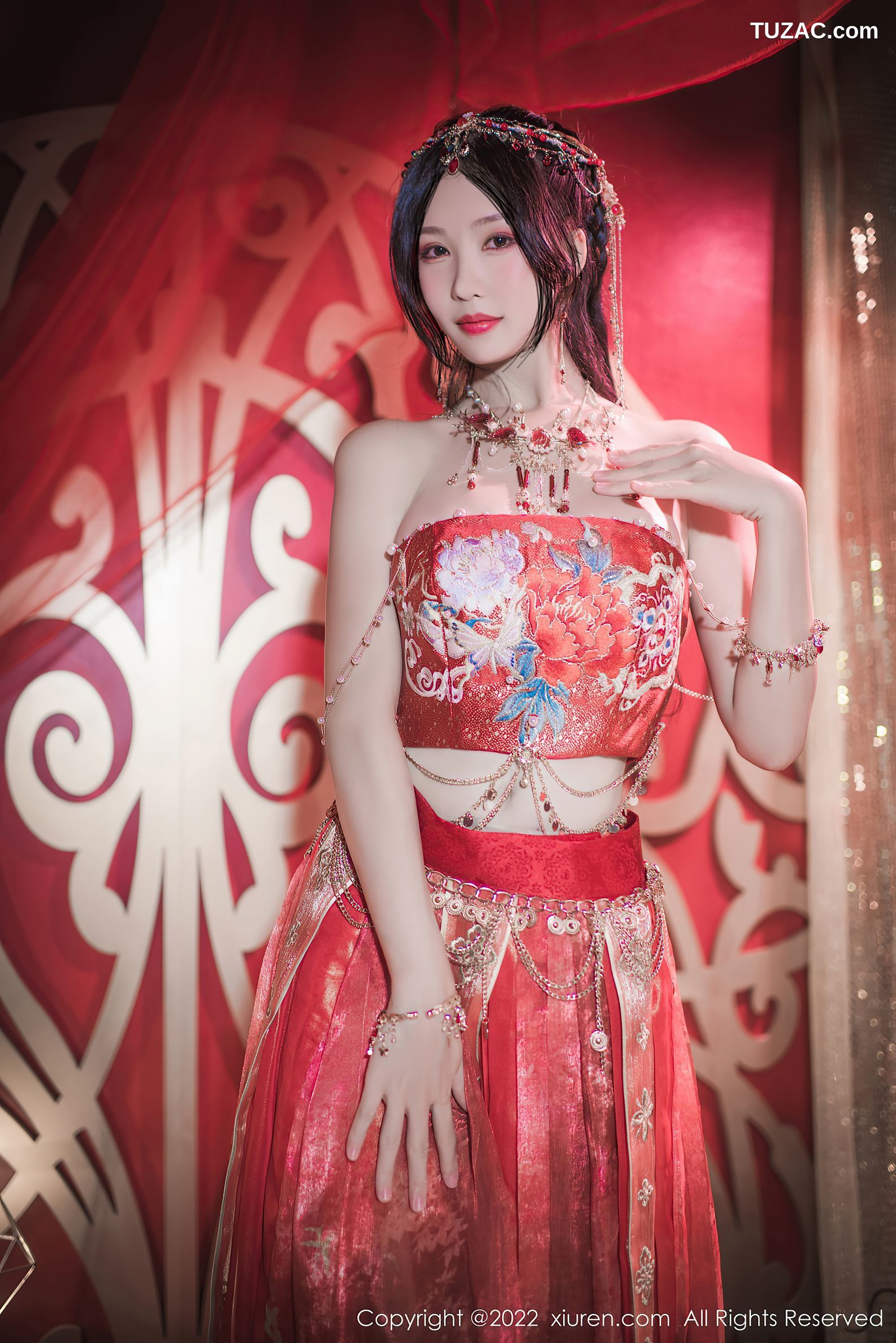 XiuRen-No.5699-利世-红裙西域公主红带束胸