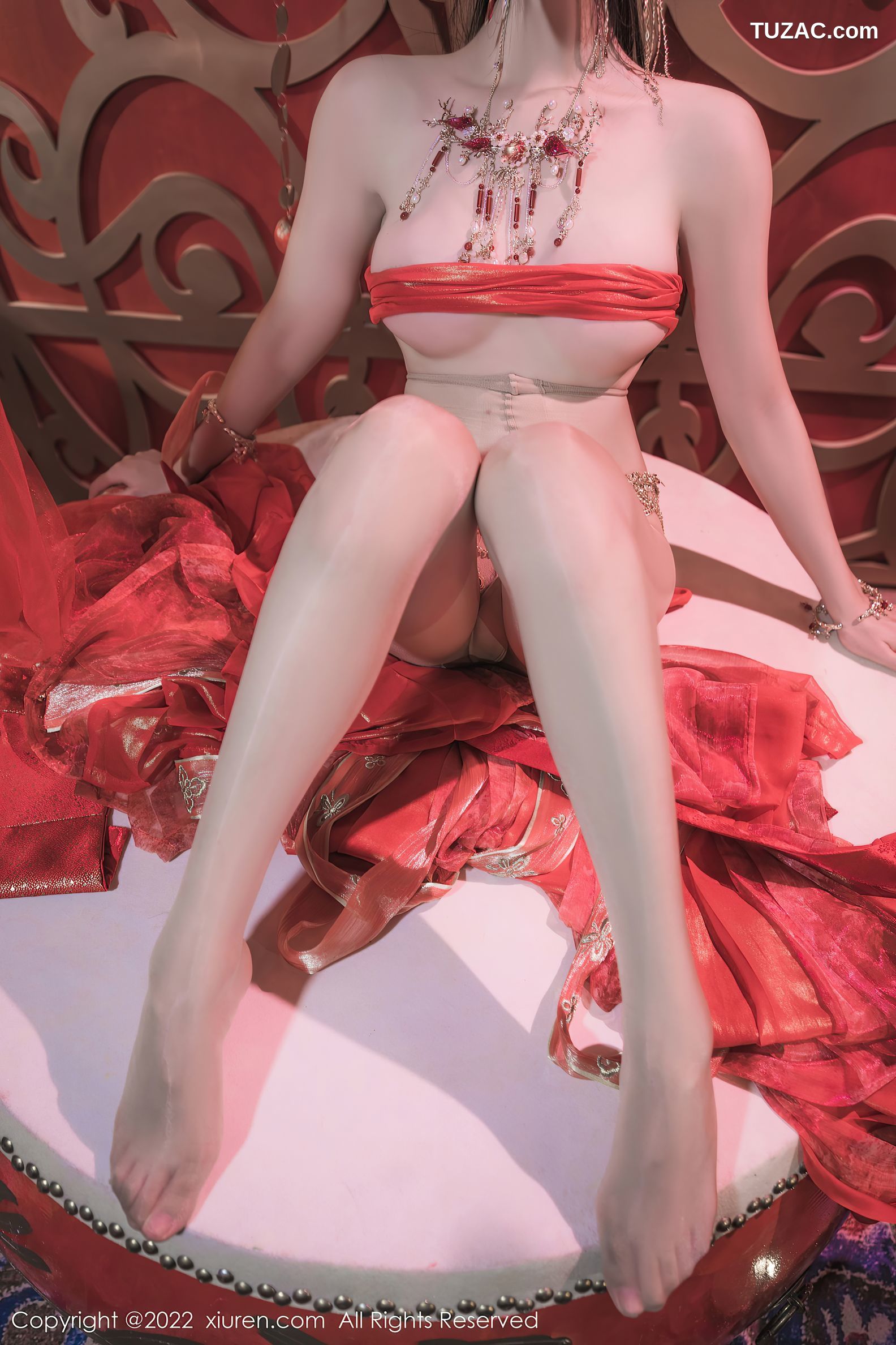 XiuRen-No.5699-利世-红裙西域公主红带束胸