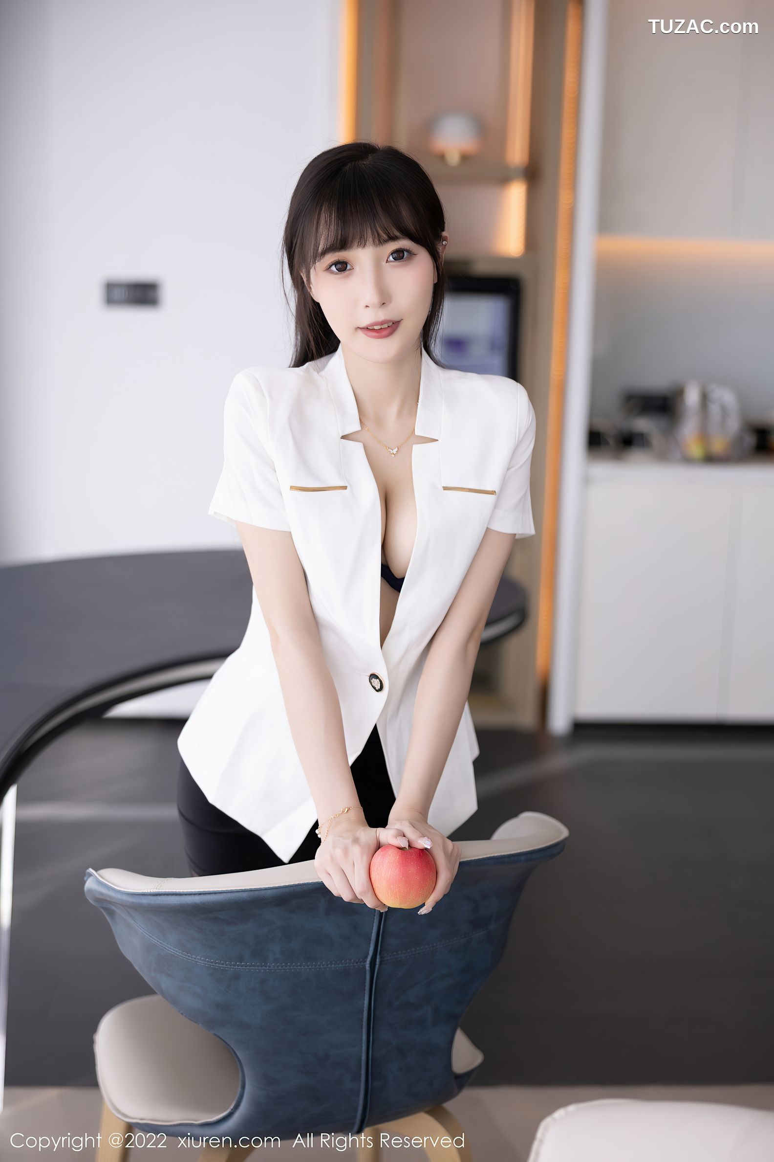 XiuRen-No.5700-林星阑-白衣黑裙职业装黑丝