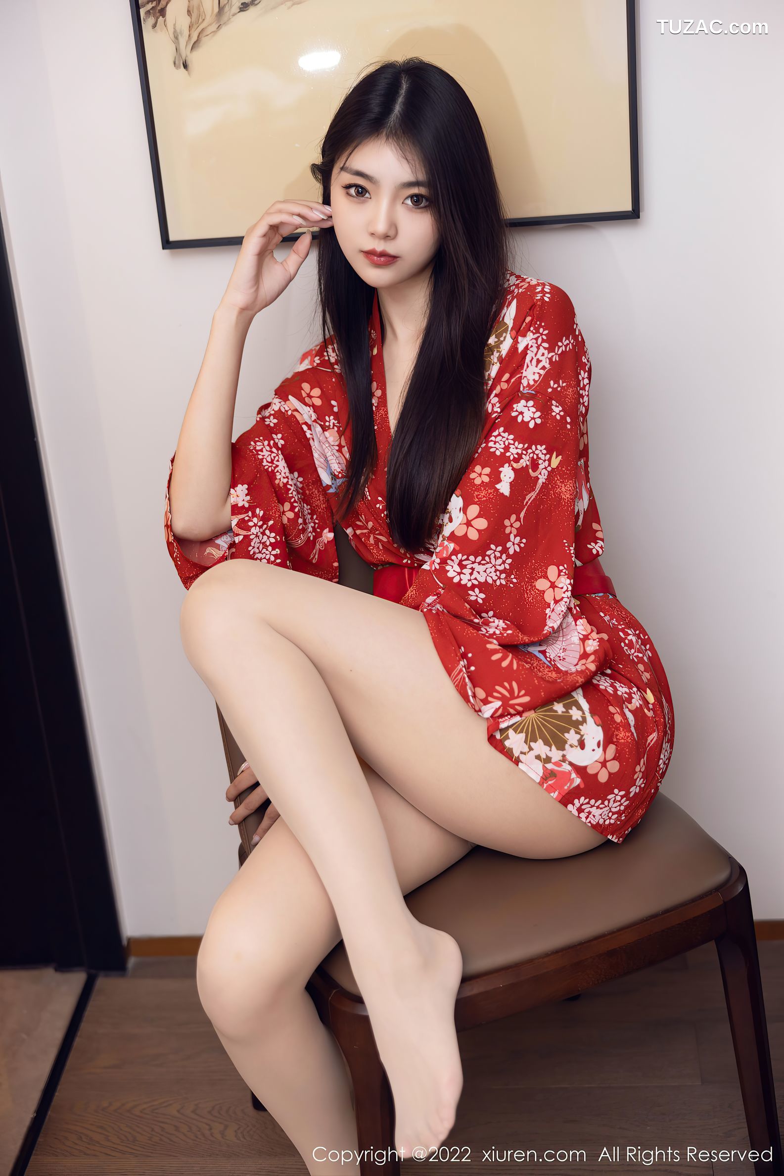 XiuRen-No.5736-可乐-大红色睡衫肉丝