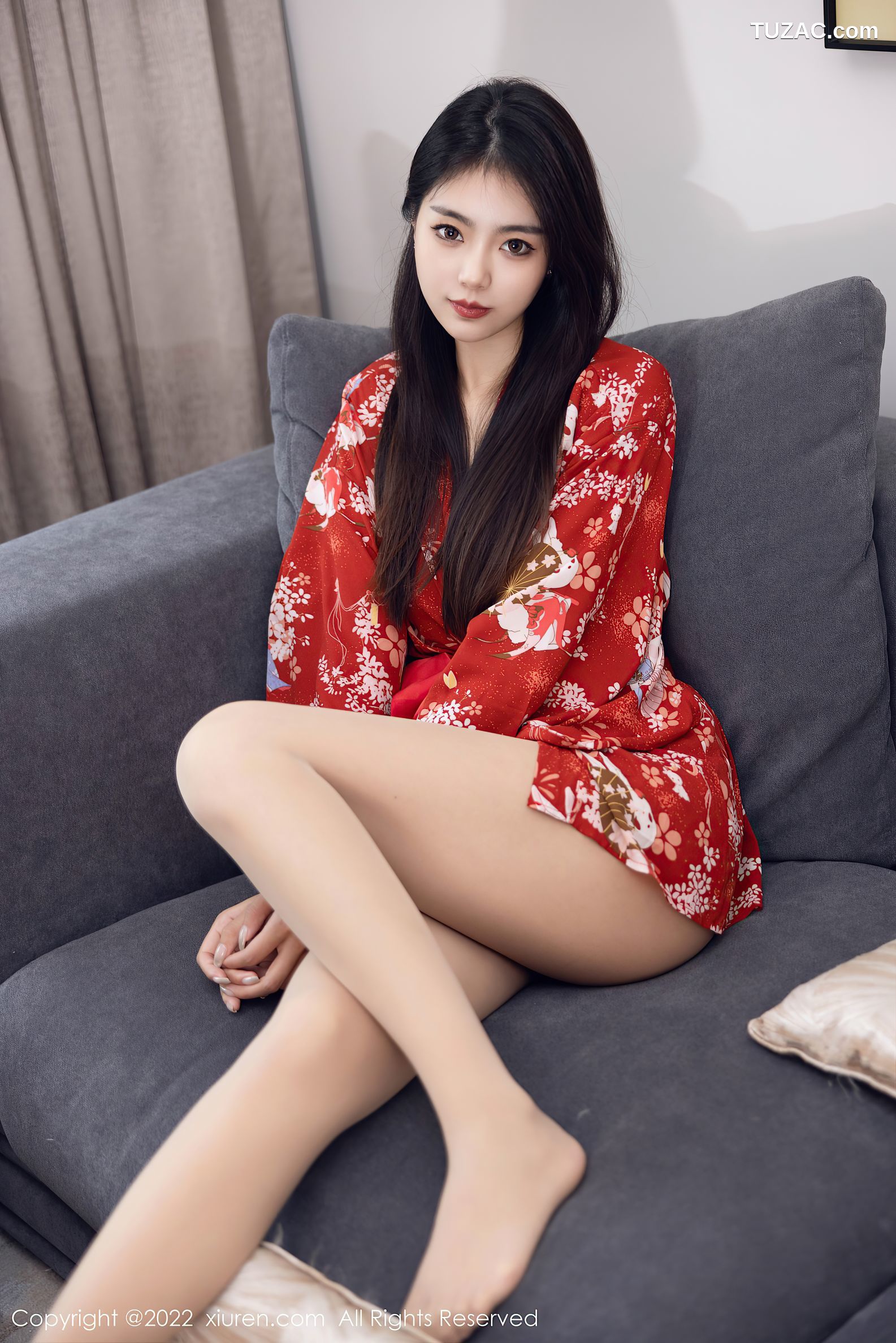 XiuRen-No.5736-可乐-大红色睡衫肉丝