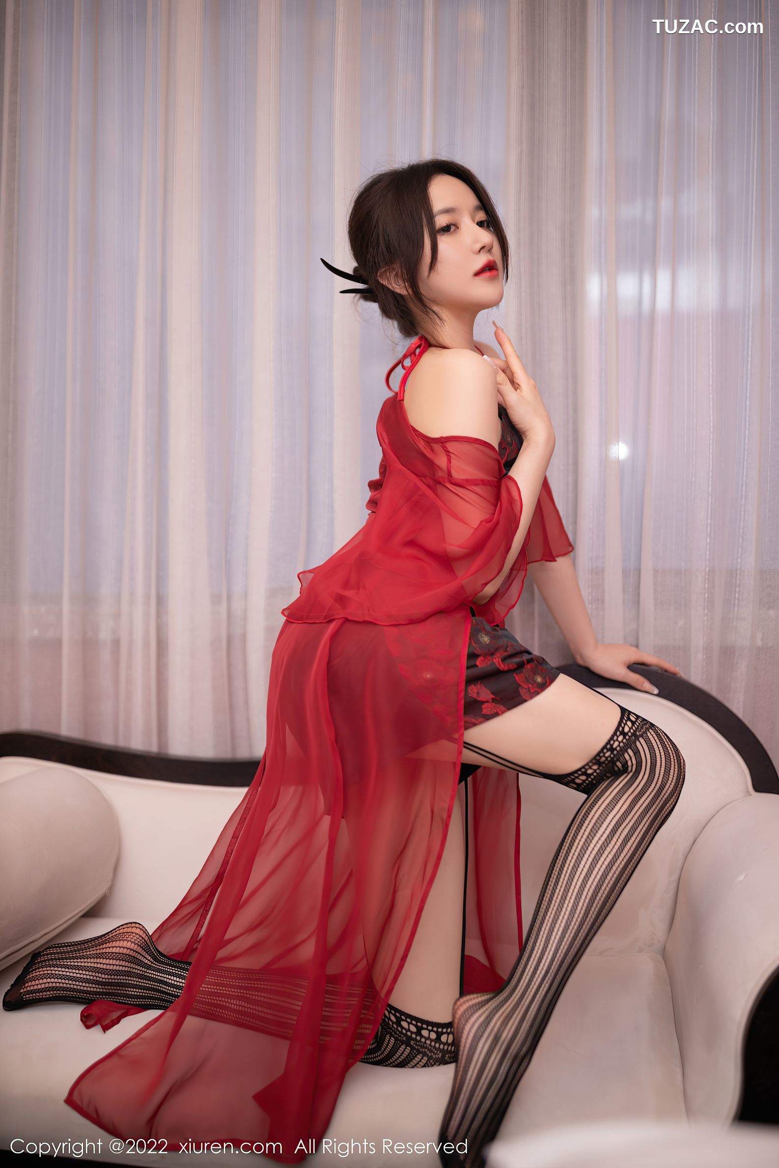 XiuRen-No.5747-鱼子酱-古风红纱黑色蕾丝内衣
