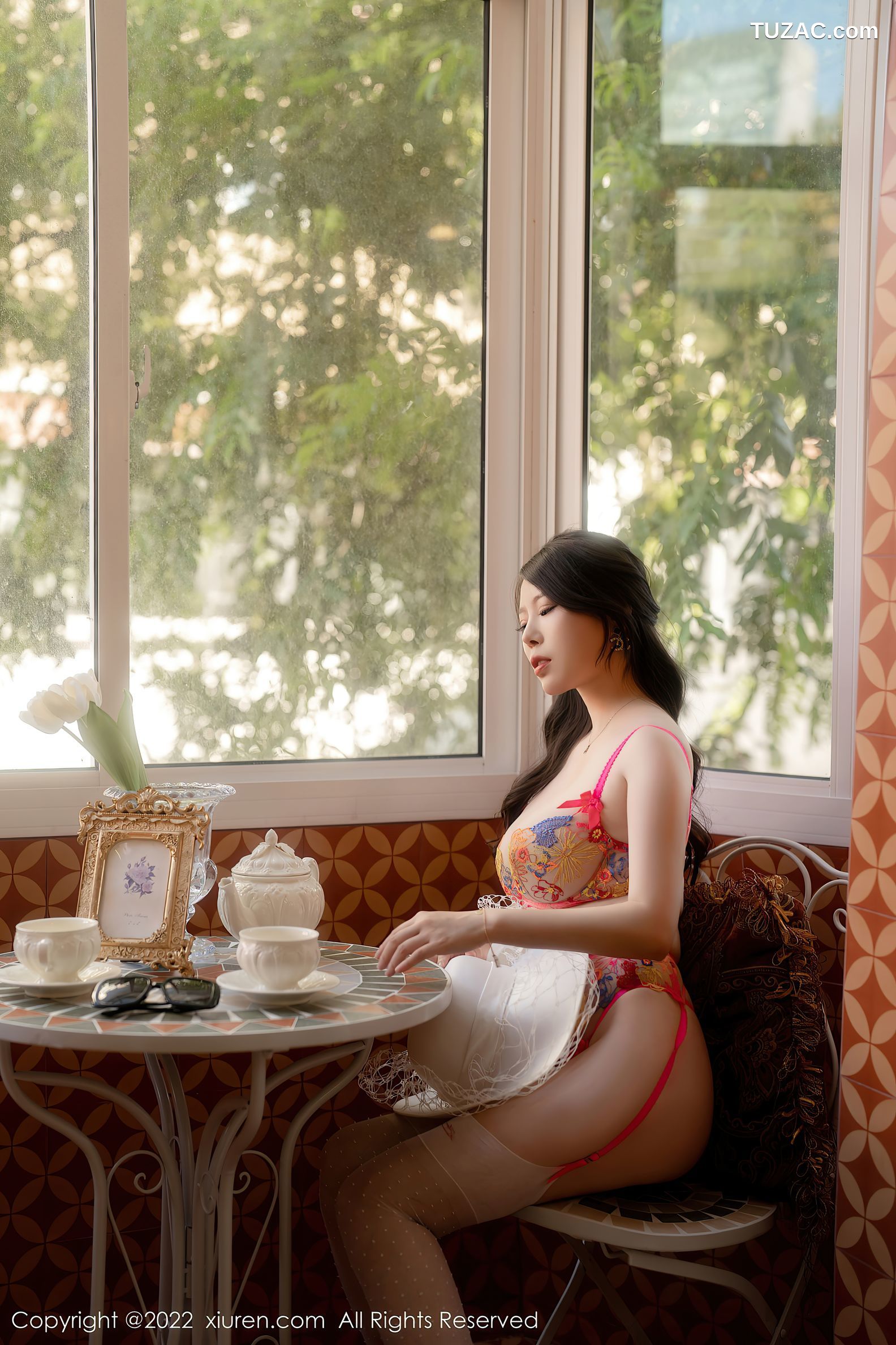 XiuRen-No.5759-白茹雪-红内衣居家人妻