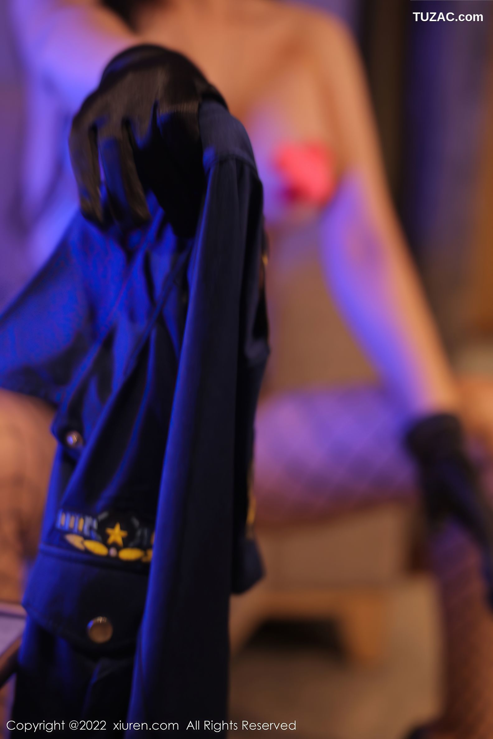 XiuRen-No.5767-田冰冰-女警制服诱惑