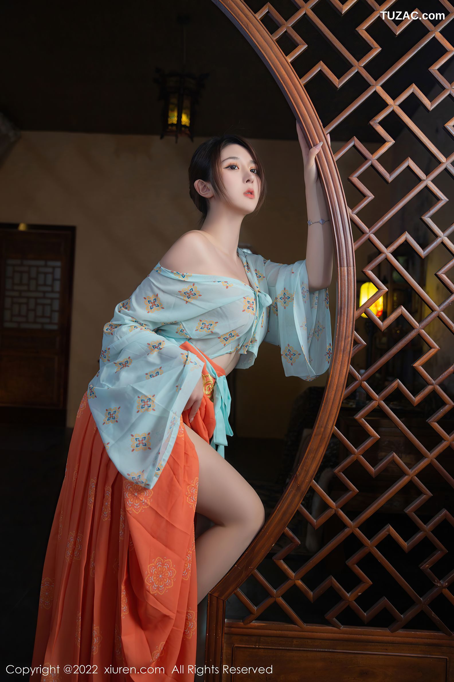 XiuRen-No.5772-夏甜甜-古风蓝衫橘色纱裙