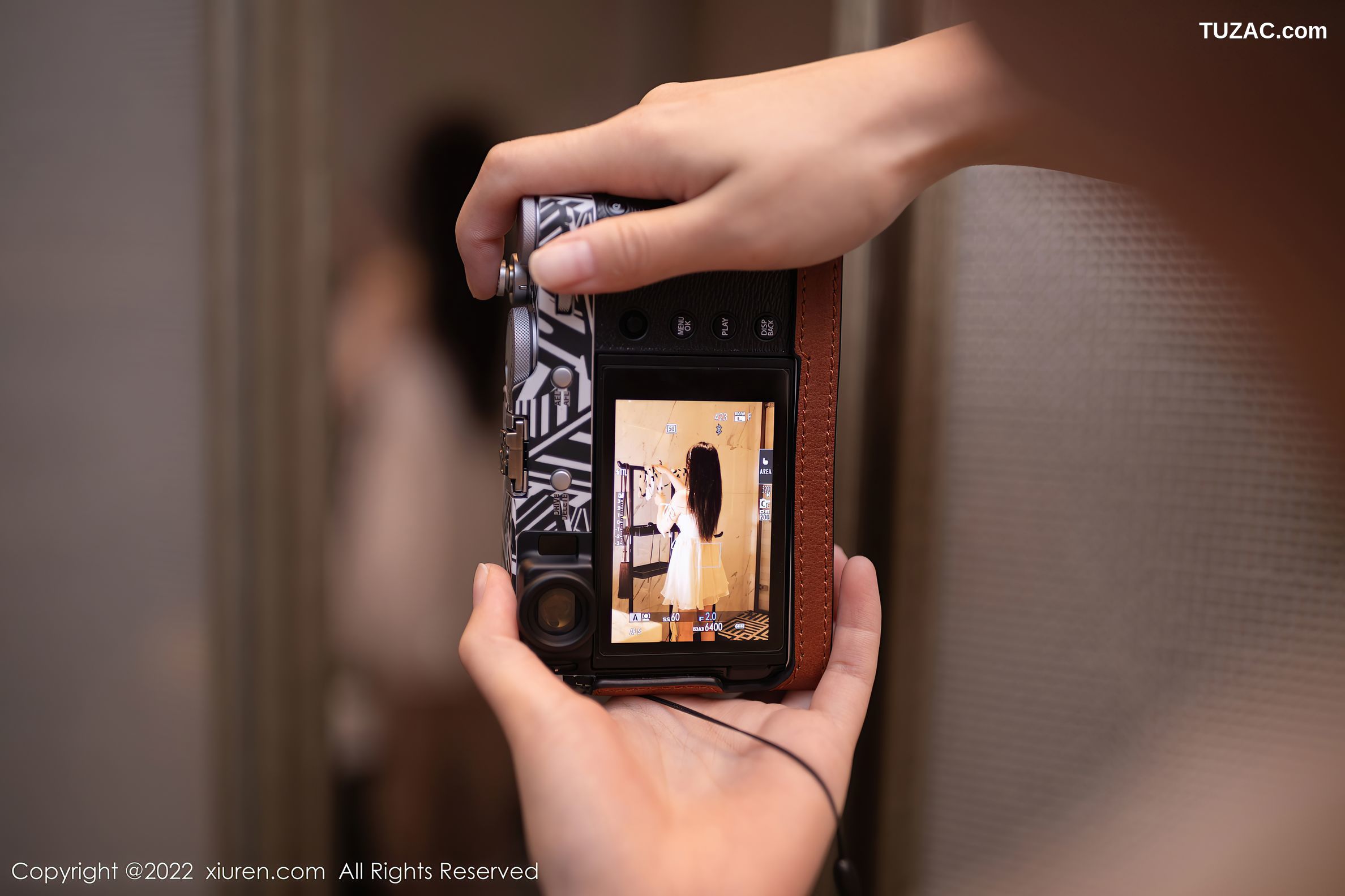 XiuRen-No.5776-鱼子酱-奶牛内衣