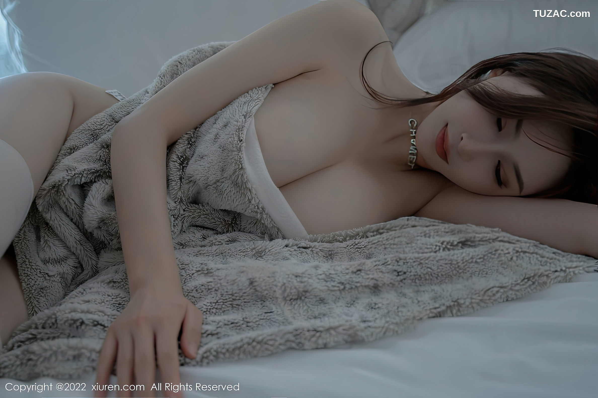 XiuRen-No.5787-奶瓶土肥圆