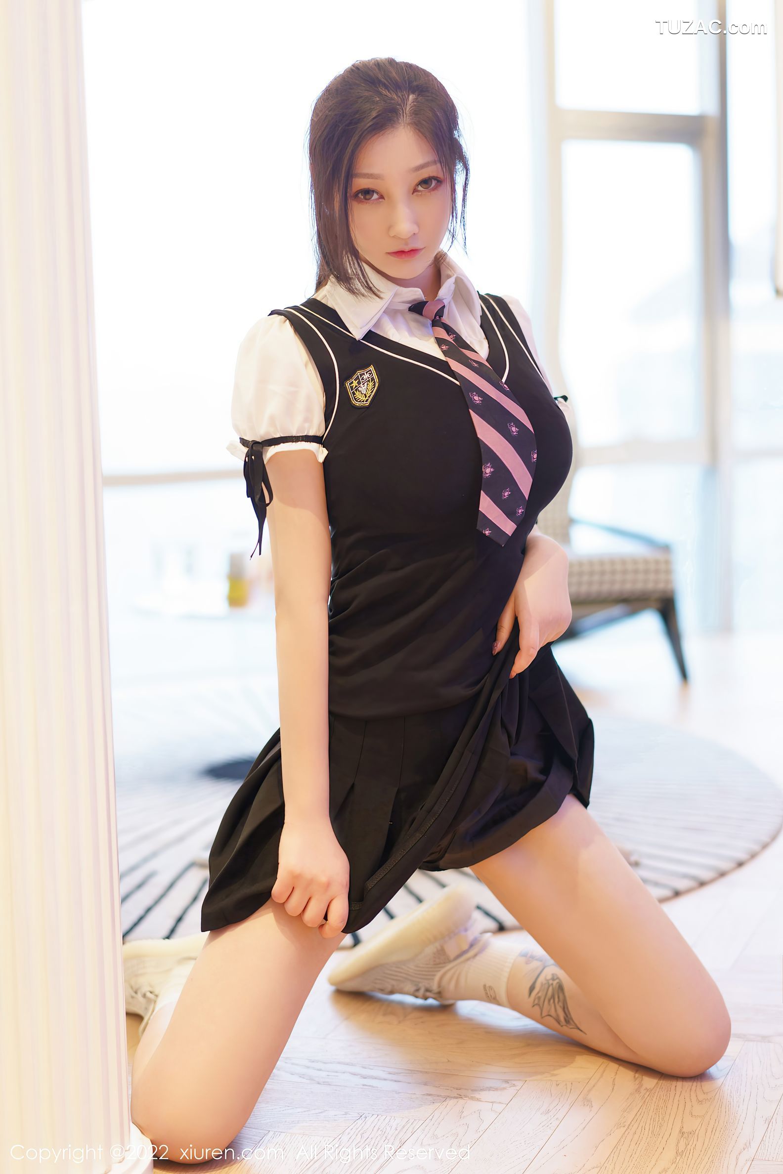 XiuRen-No.5807-妲己-超市女学生