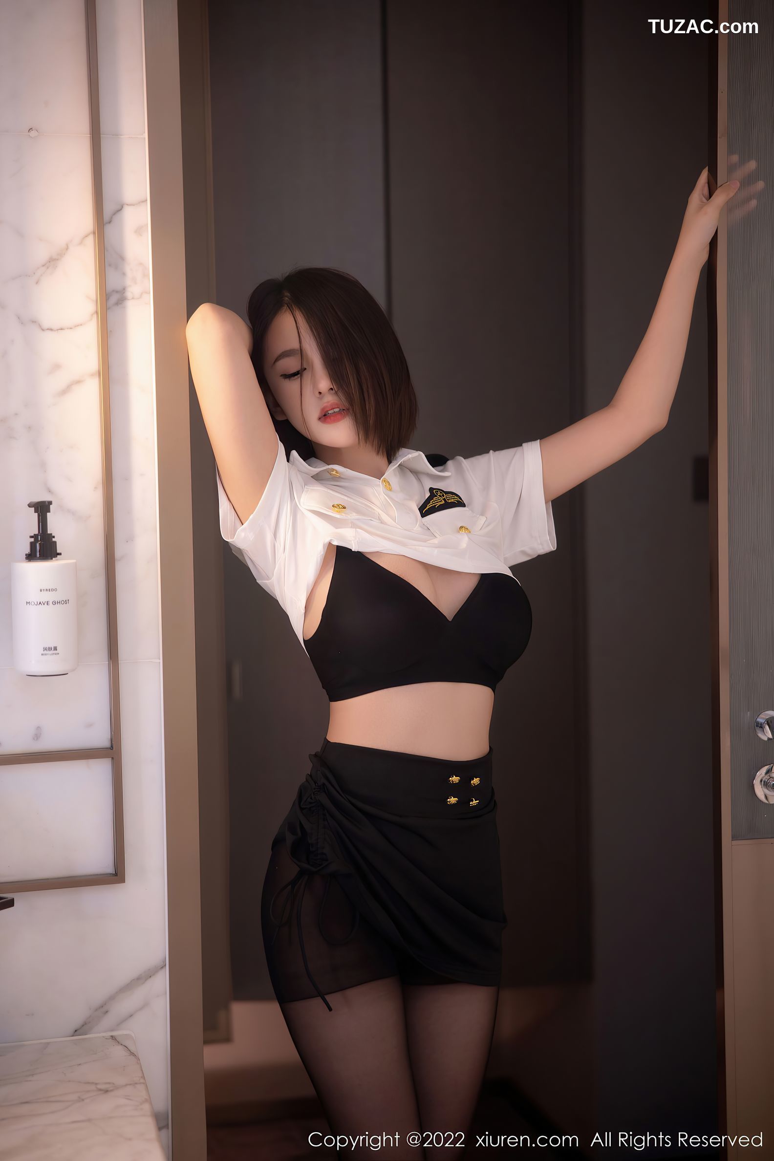 XiuRen-No.5815-美羊羊-女警黑短裙黑丝