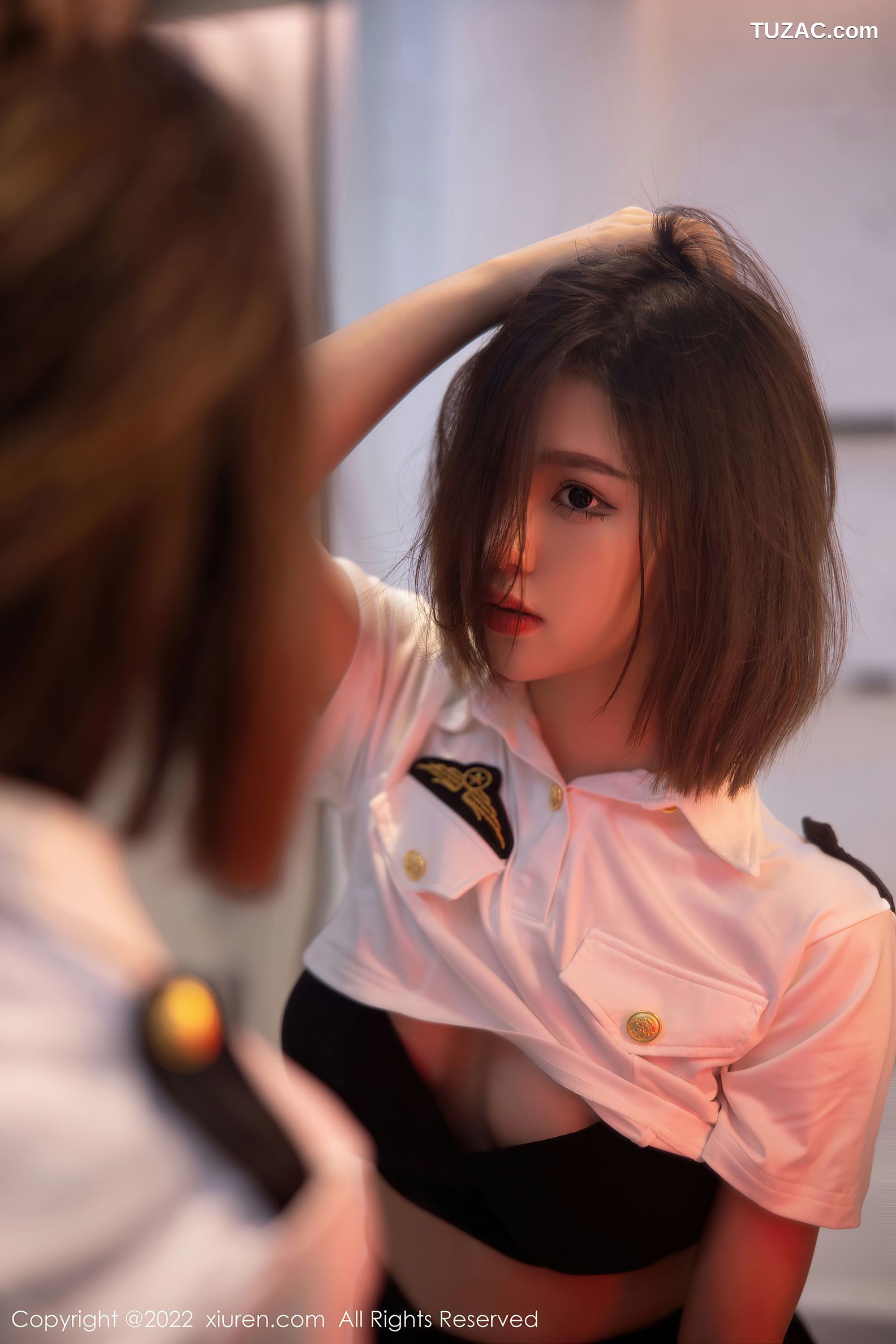 XiuRen-No.5815-美羊羊-女警黑短裙黑丝