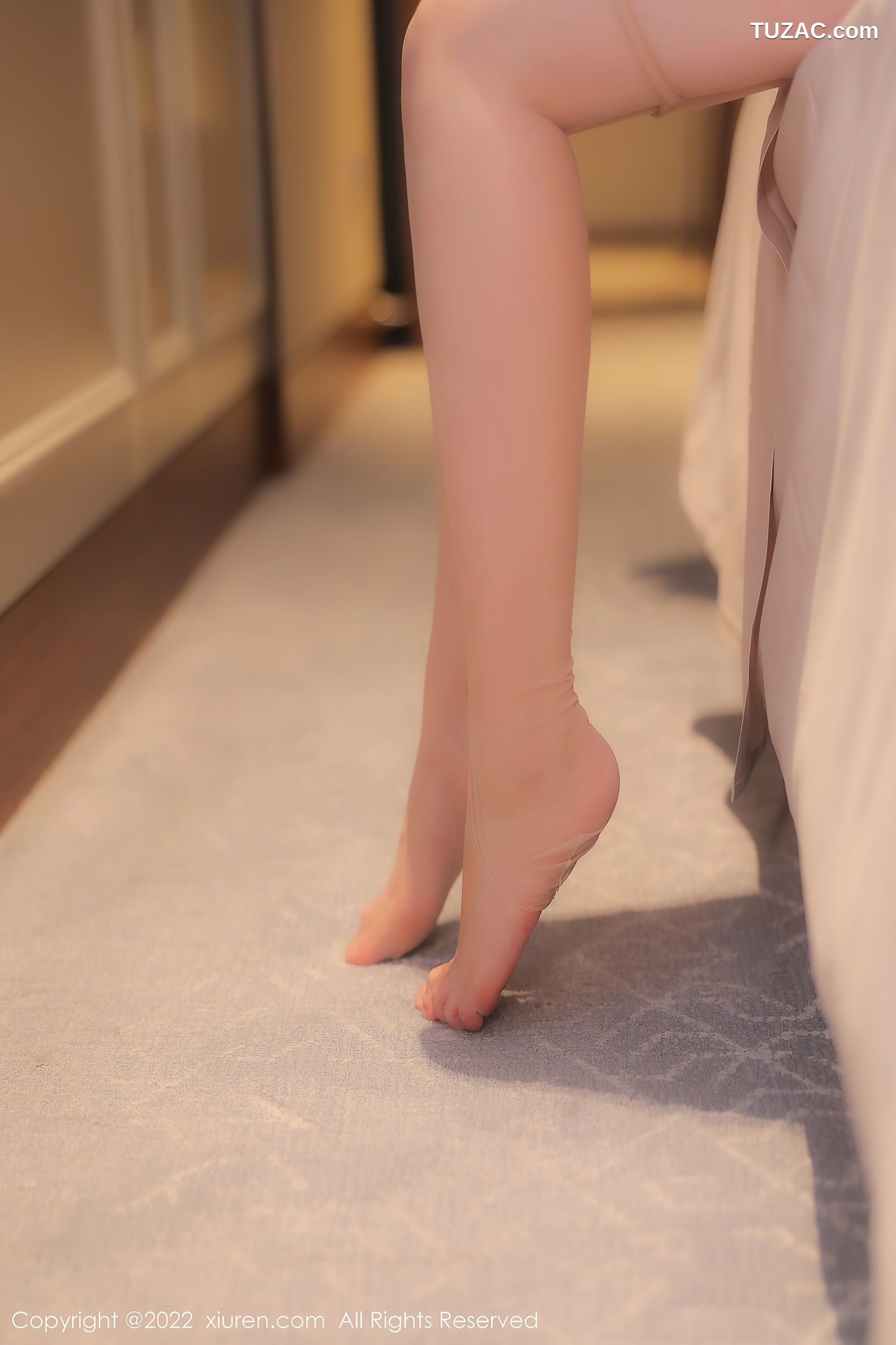 XiuRen-No.5820-白茹雪-女病人丝袜选择