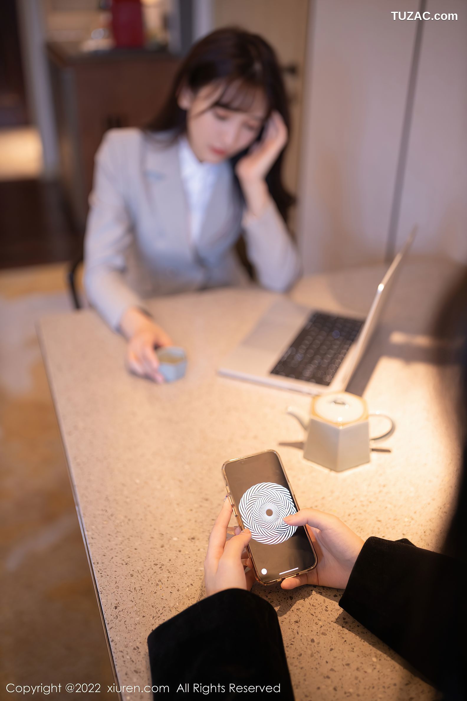 XiuRen-No.5840-陆萱萱-浅灰职业装