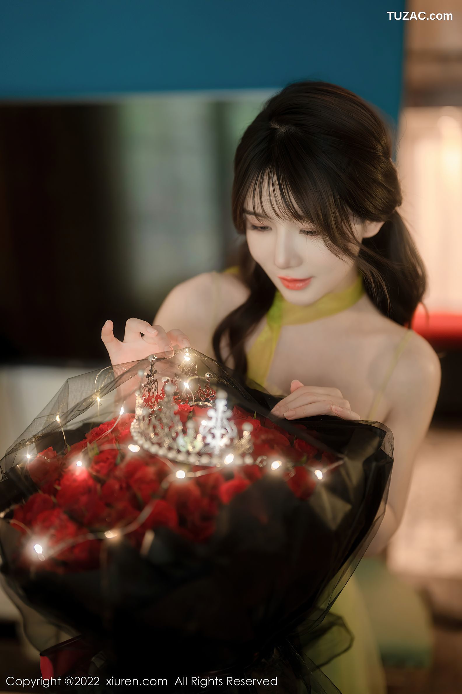 XiuRen-No.5875-婠婠么-绿纱裙鲜花公主