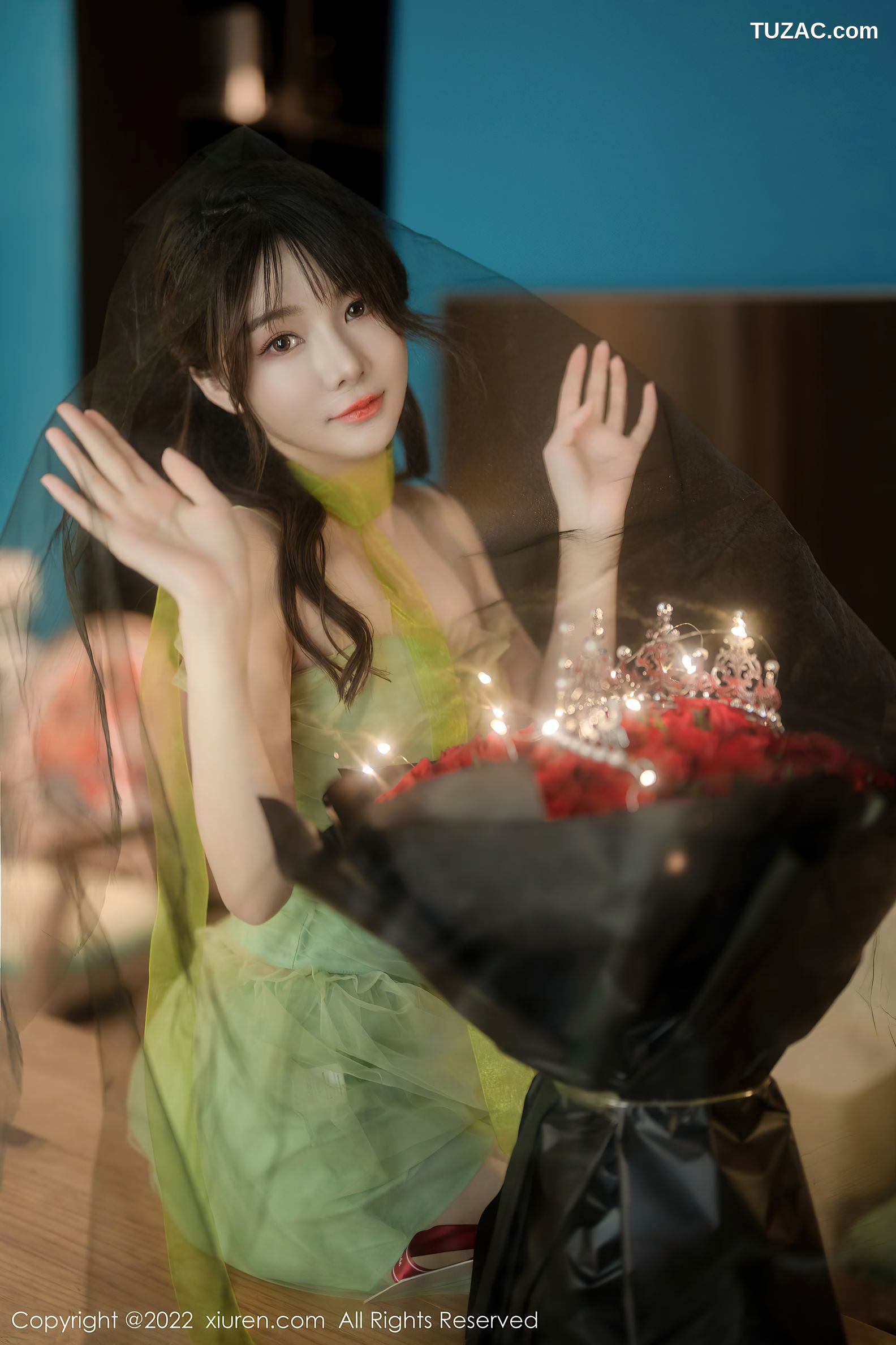 XiuRen-No.5875-婠婠么-绿纱裙鲜花公主