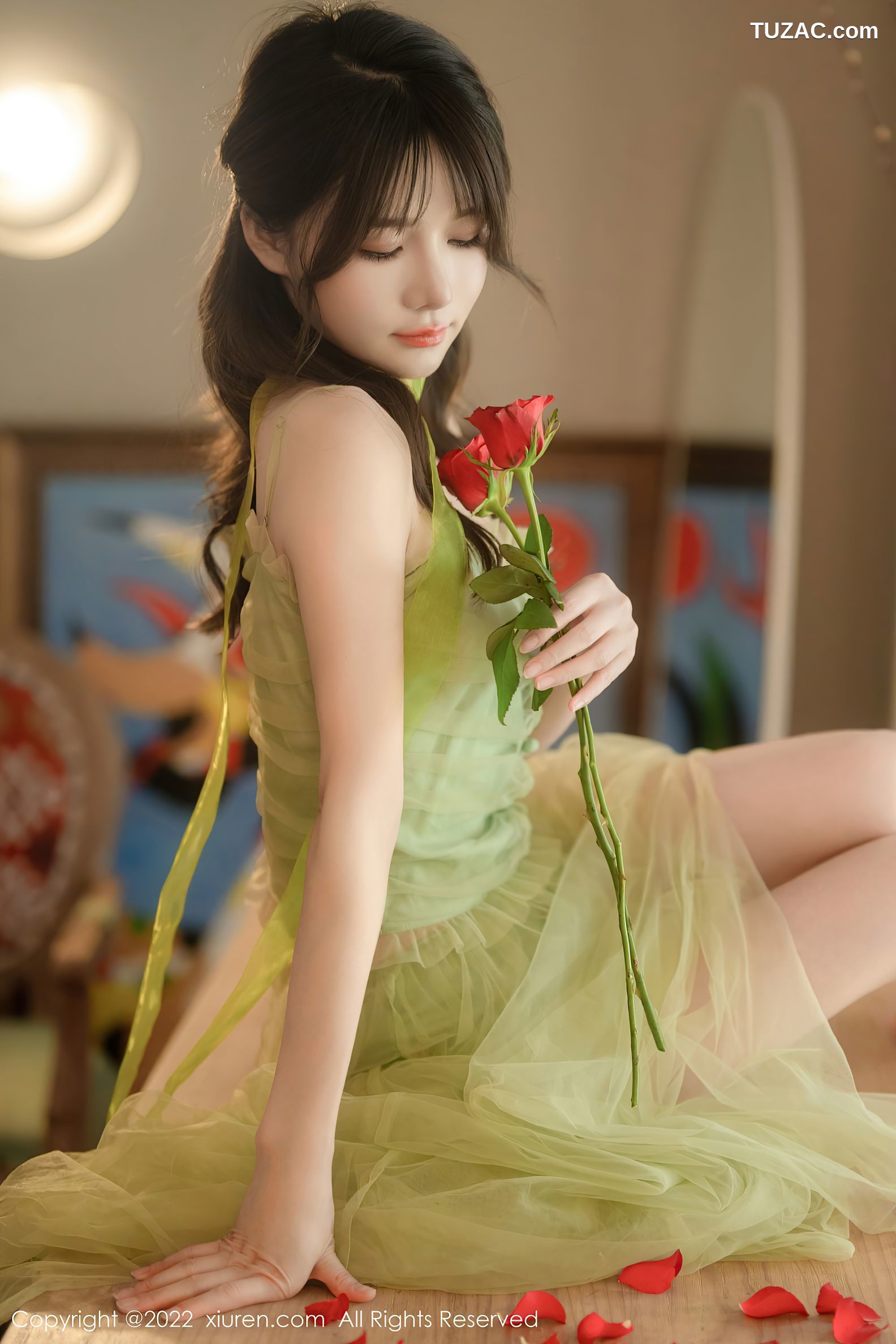 XiuRen-No.5875-婠婠么-绿纱裙鲜花公主