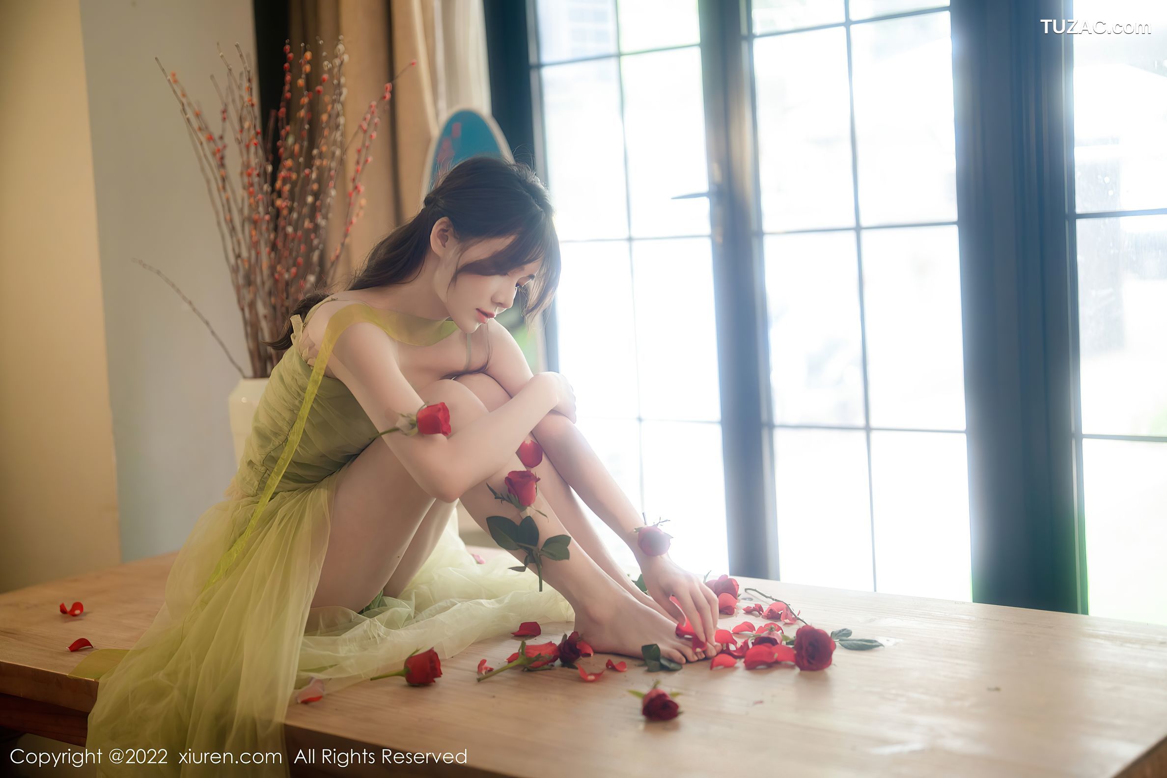 XiuRen-No.5875-婠婠么-绿纱裙鲜花公主