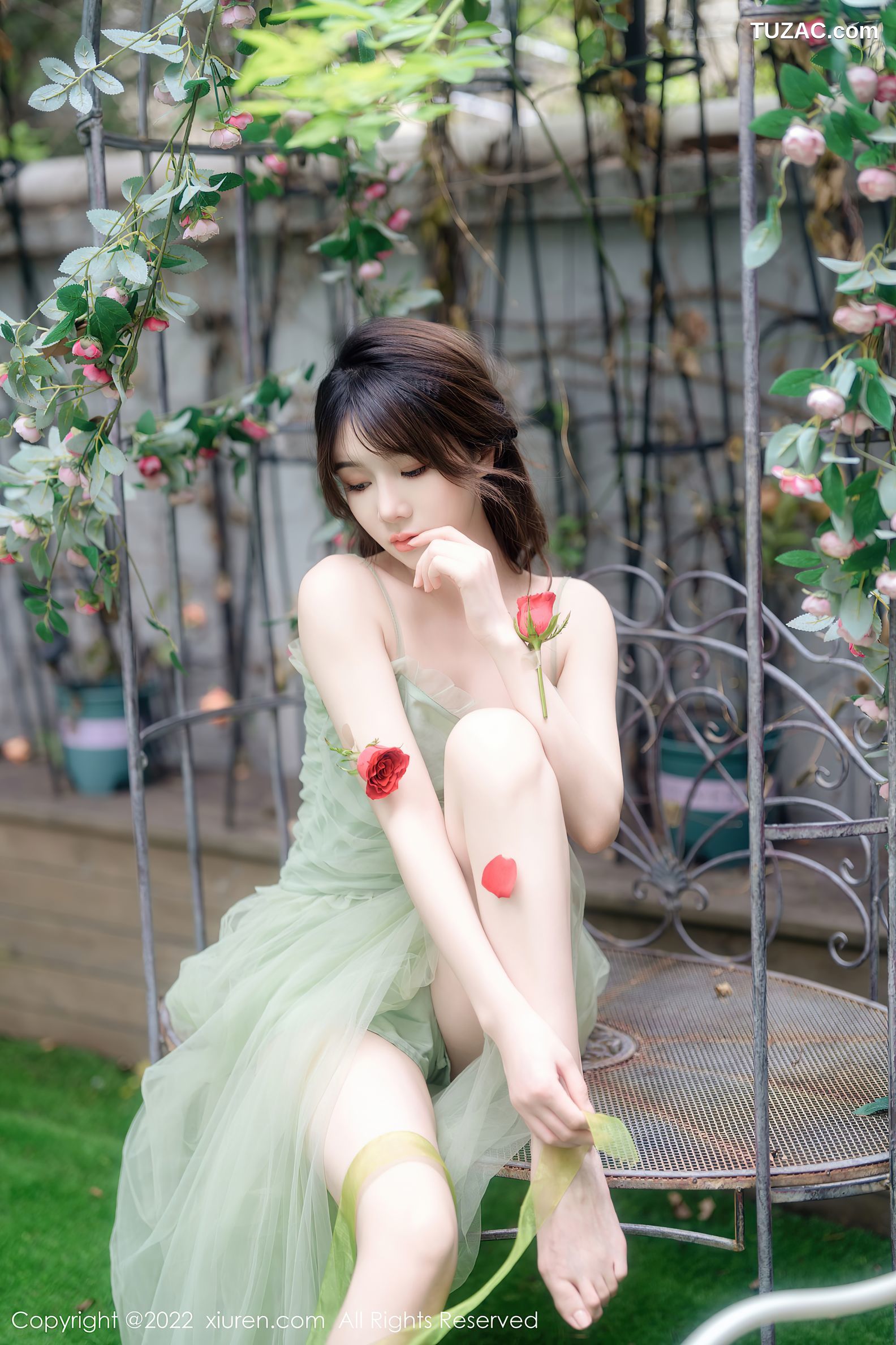 XiuRen-No.5875-婠婠么-绿纱裙鲜花公主