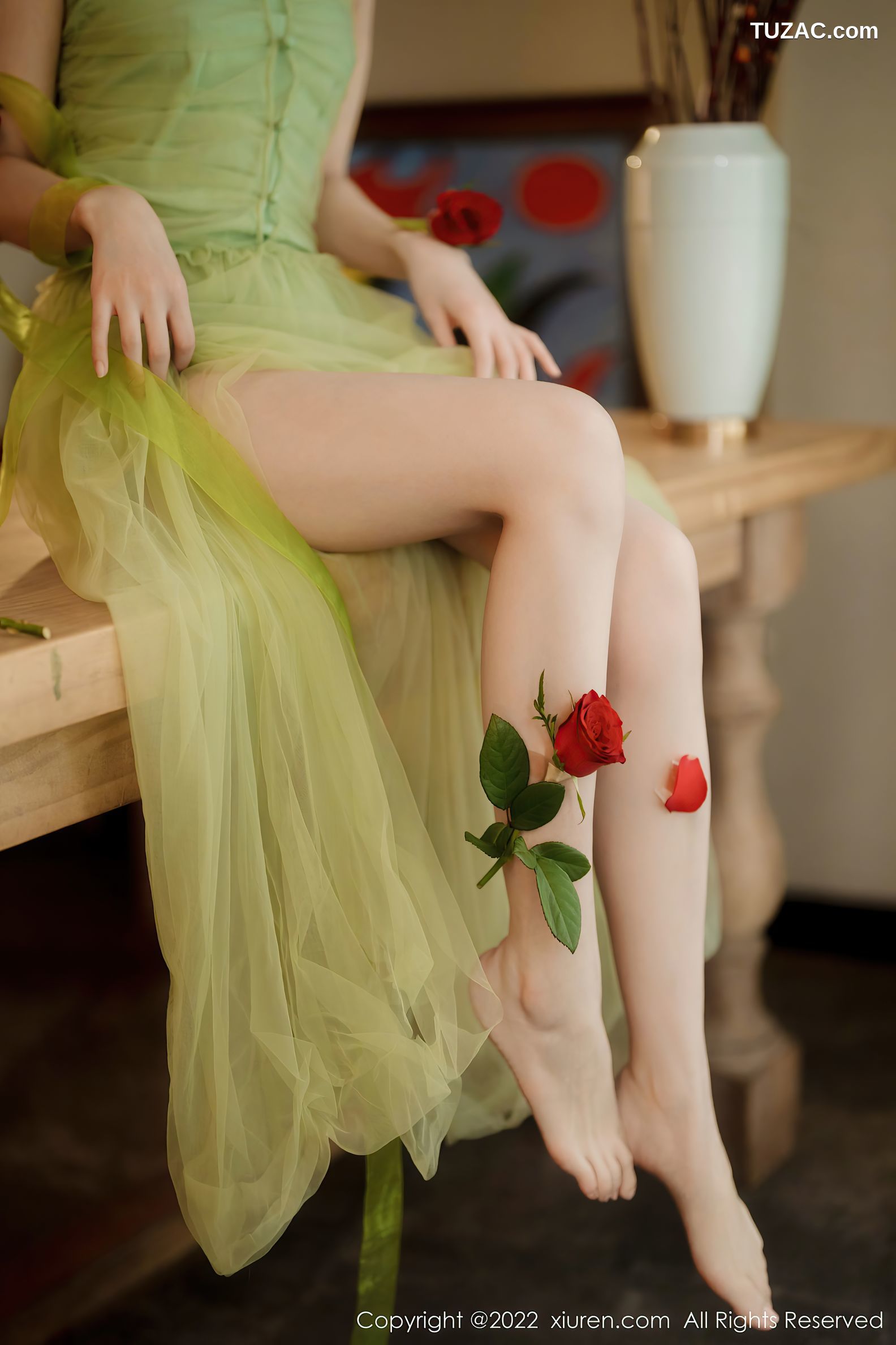 XiuRen-No.5875-婠婠么-绿纱裙鲜花公主