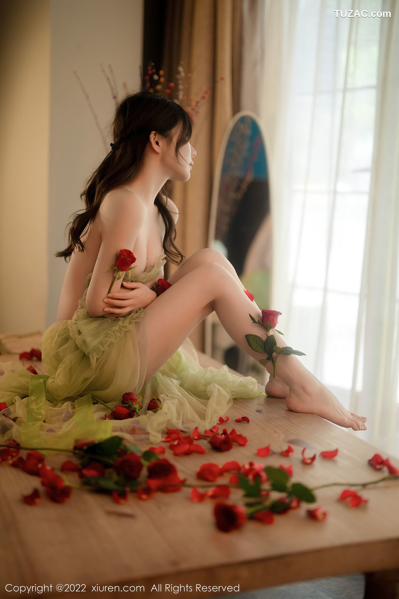 XiuRen-No.5875-婠婠么-绿纱裙鲜花公主