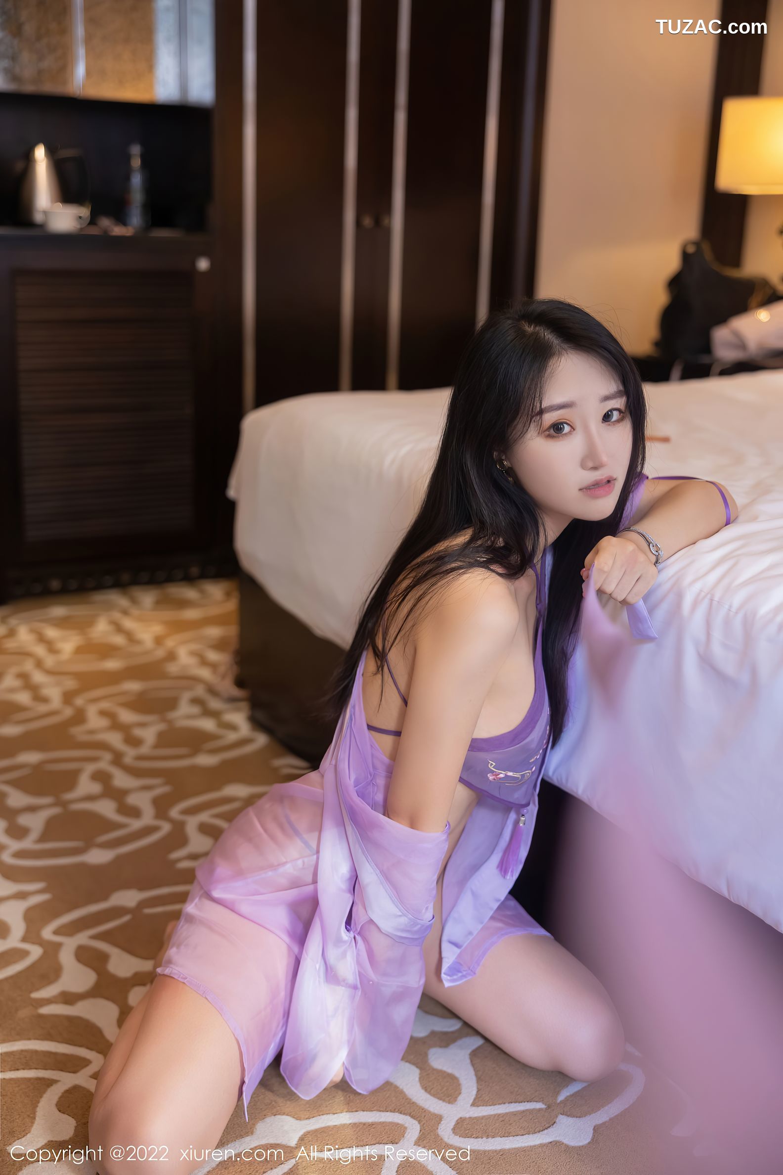 XiuRen-No.5883-司柠-私房床上性感紫色古装服饰