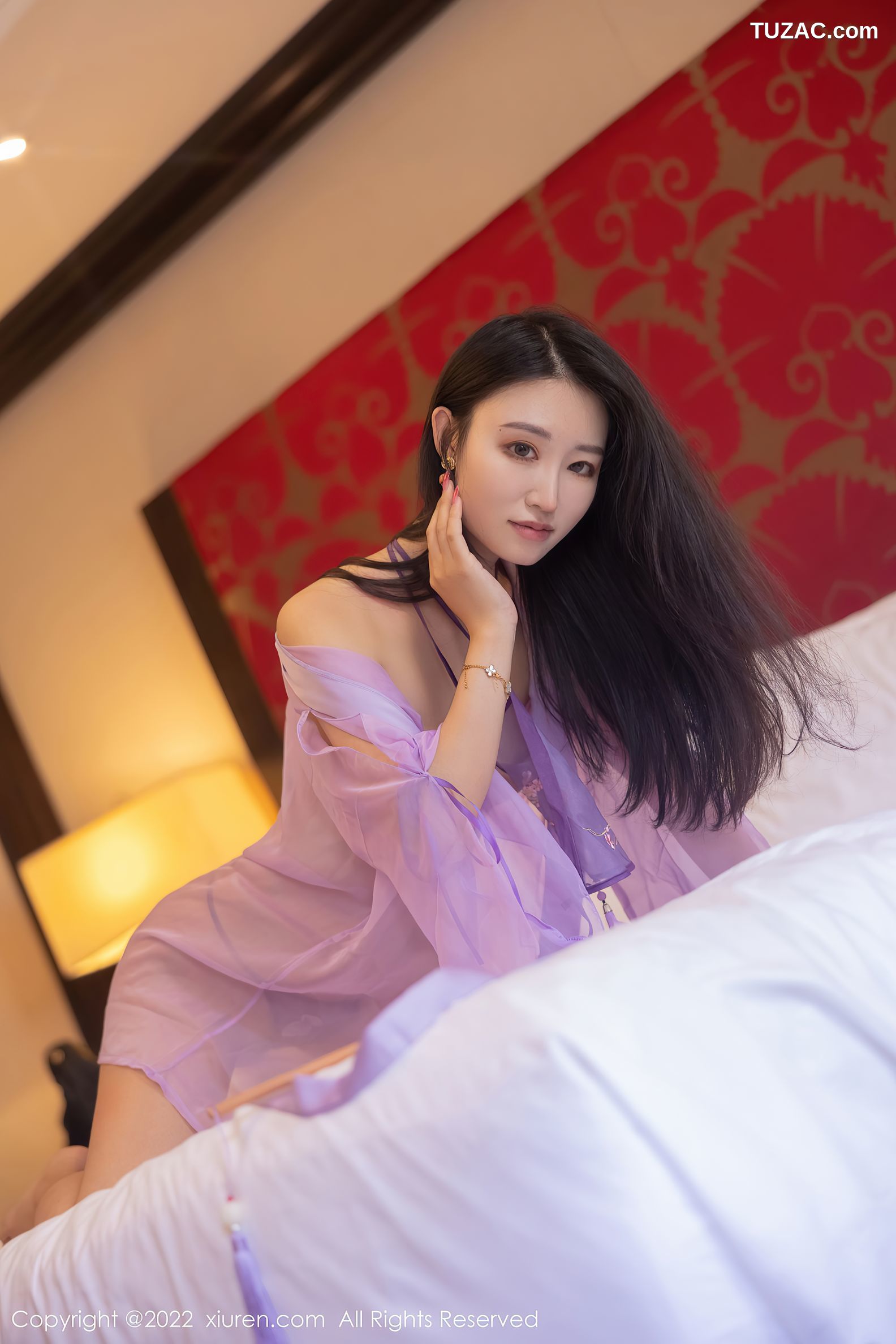 XiuRen-No.5883-司柠-私房床上性感紫色古装服饰