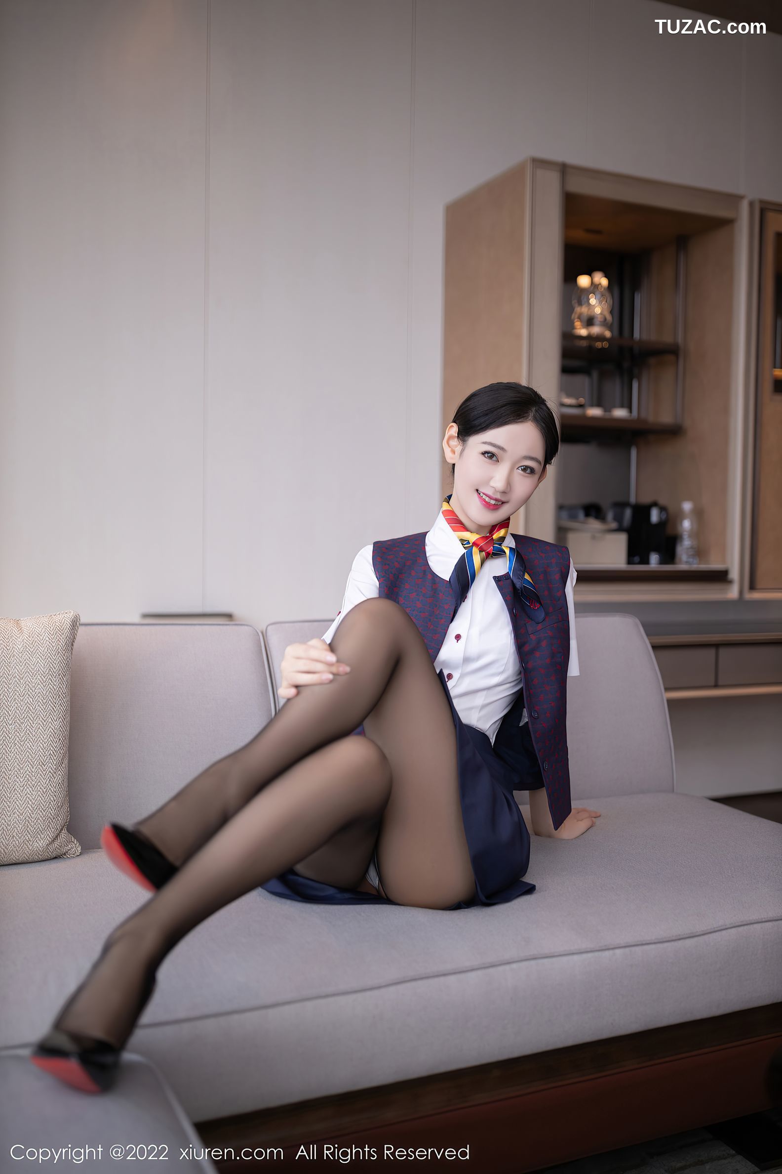 XiuRen-No.5922-唐安琪-北京旅拍国航空姐制服蕾丝内衣