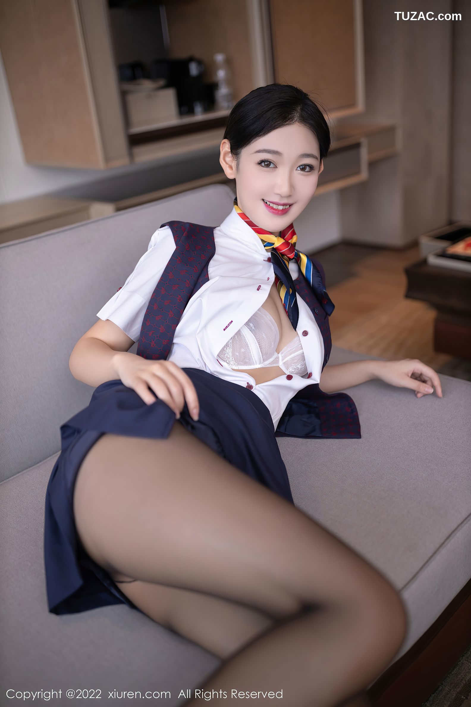 XiuRen-No.5922-唐安琪-北京旅拍国航空姐制服蕾丝内衣