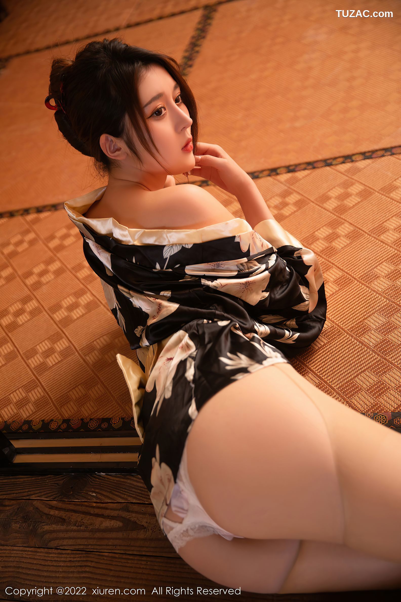 XiuRen-No.5942-夏甜甜-黑色日式和服超薄肉丝